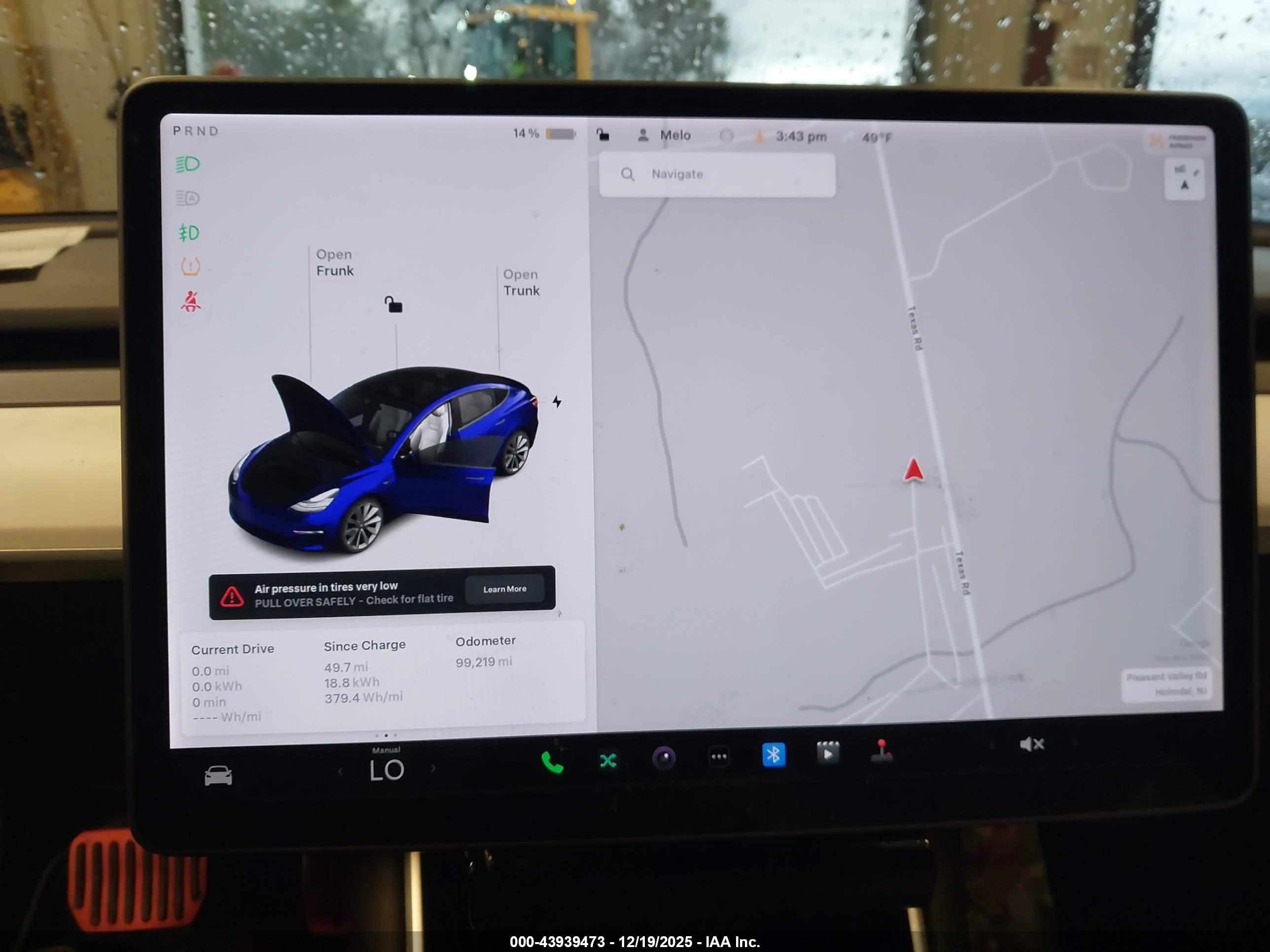 TESLA MODEL image 7
