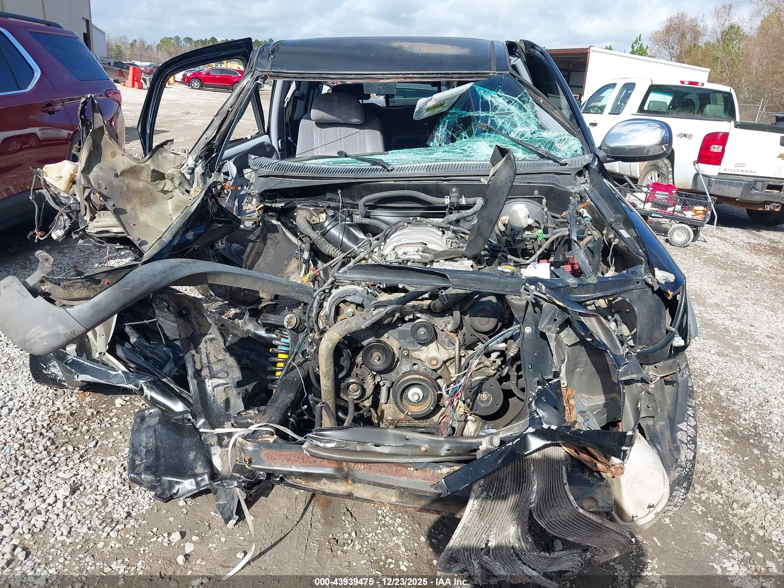 TOYOTA TUNDRA image 6