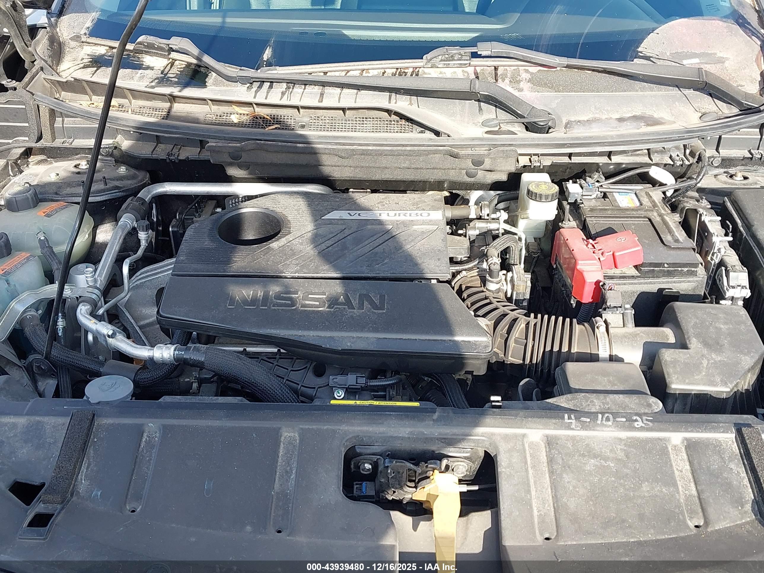 NISSAN ROGUE image 10