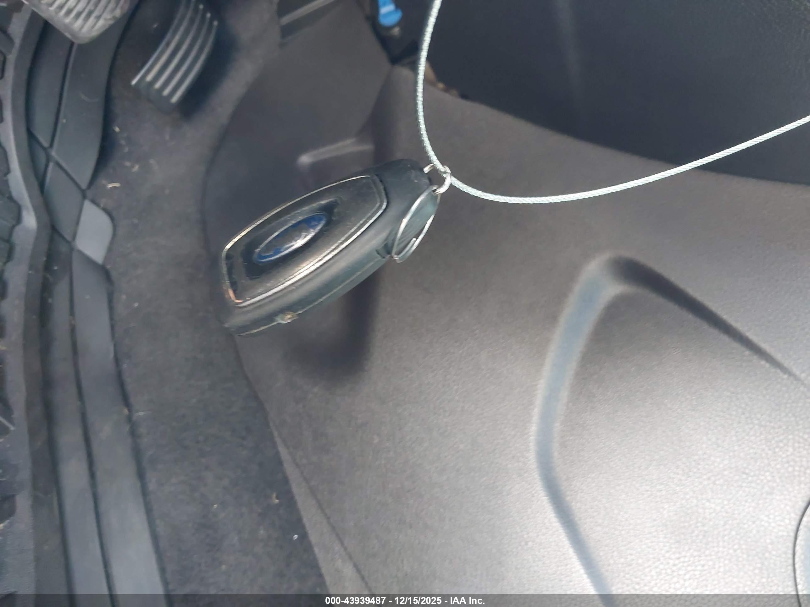 FORD FOCUS image 11