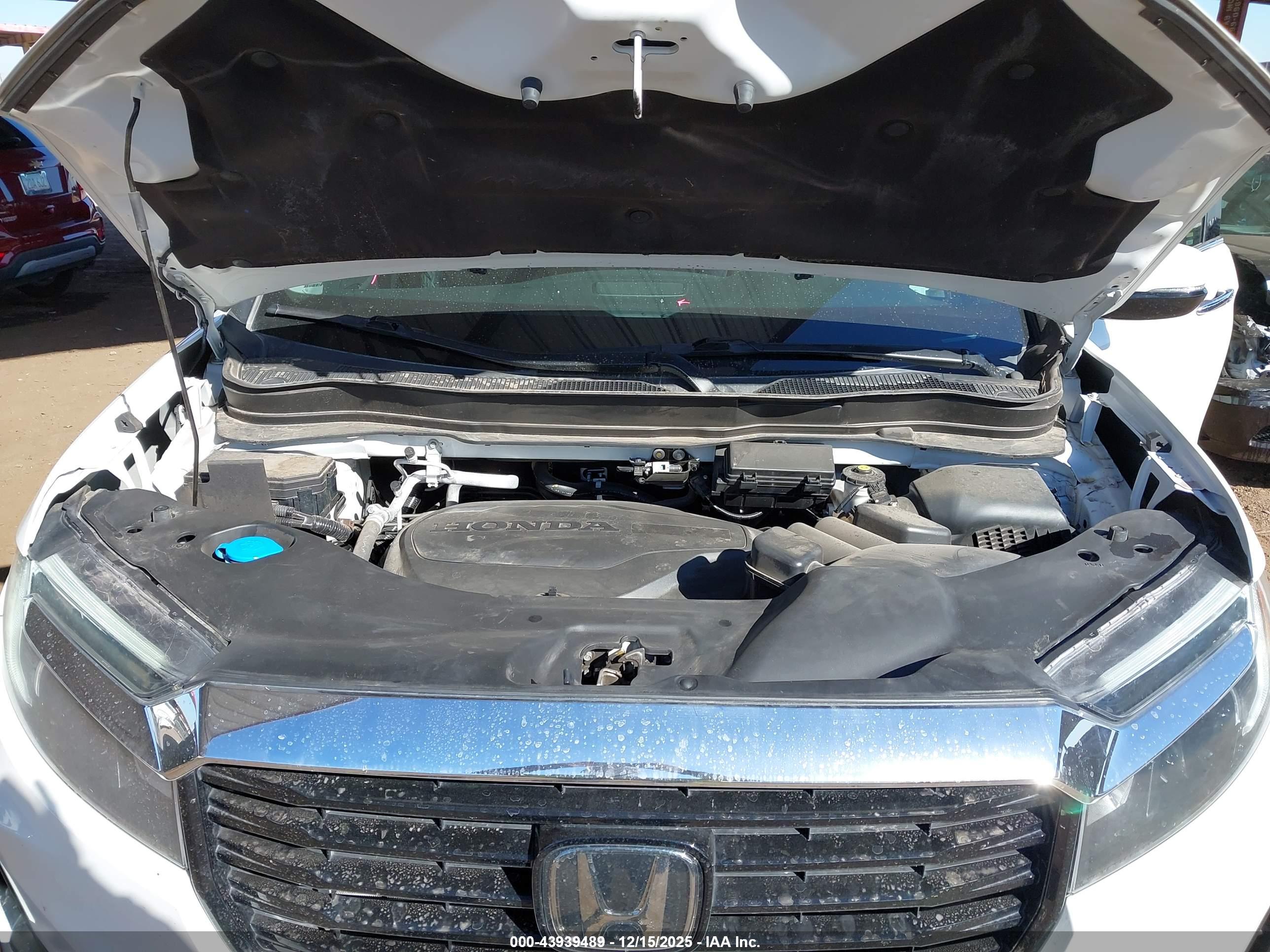 HONDA RIDGELINE image 10
