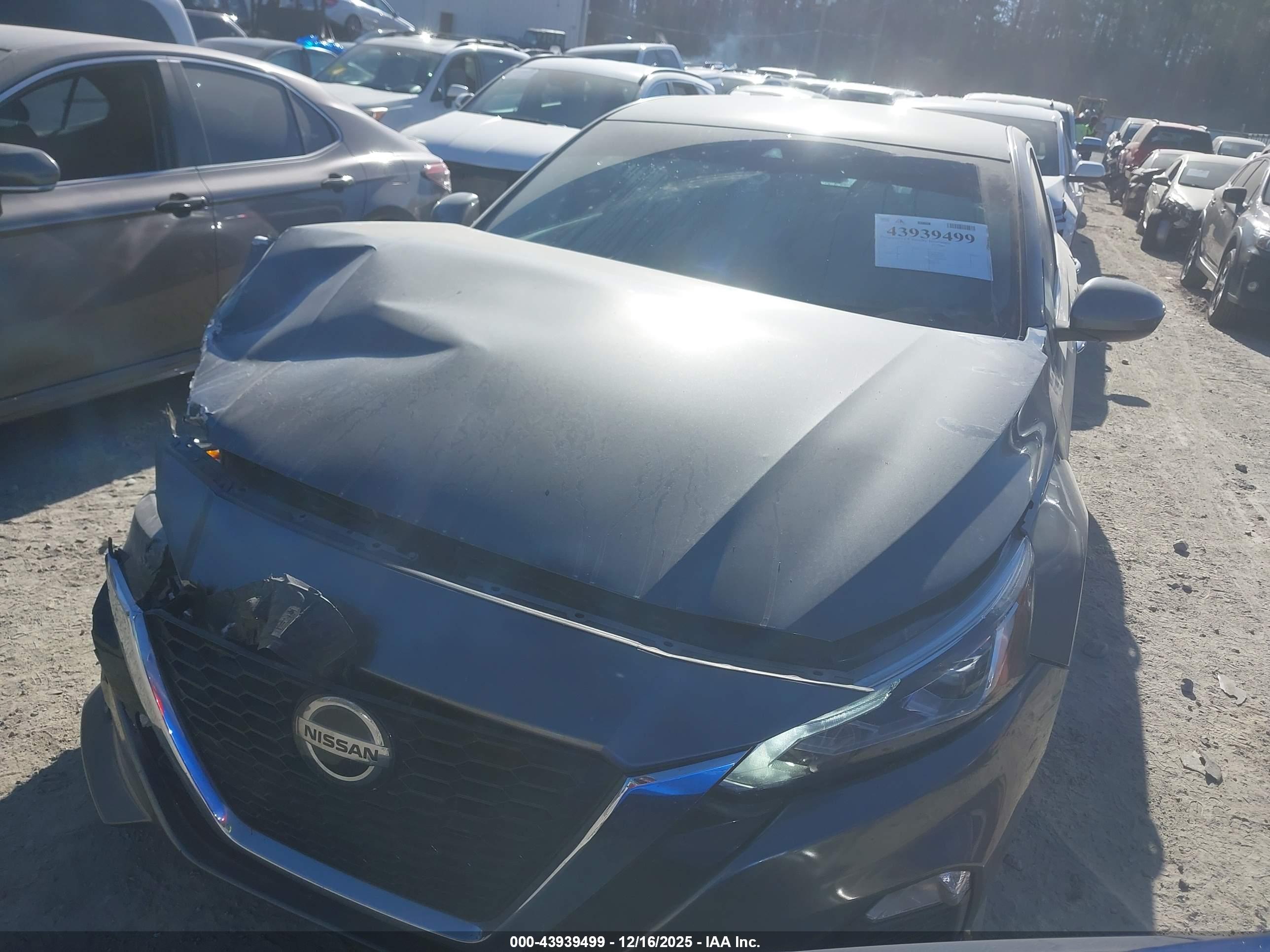 NISSAN ALTIMA image 2