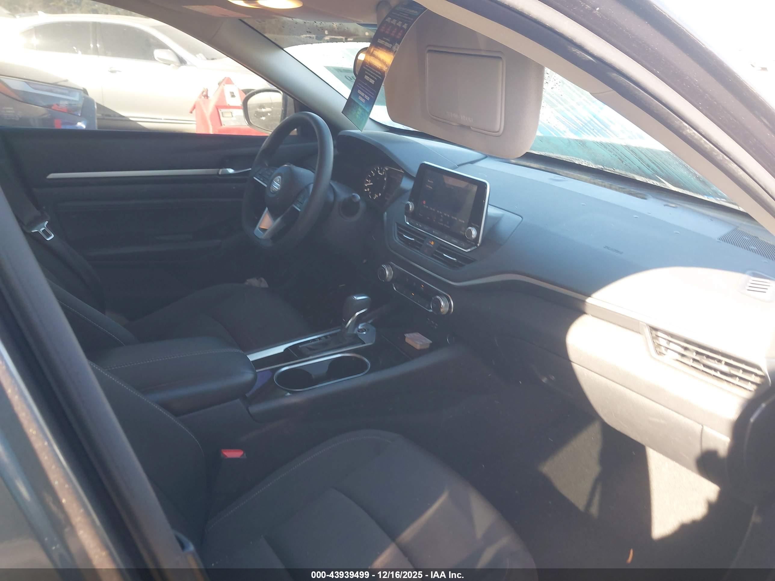 NISSAN ALTIMA image 5
