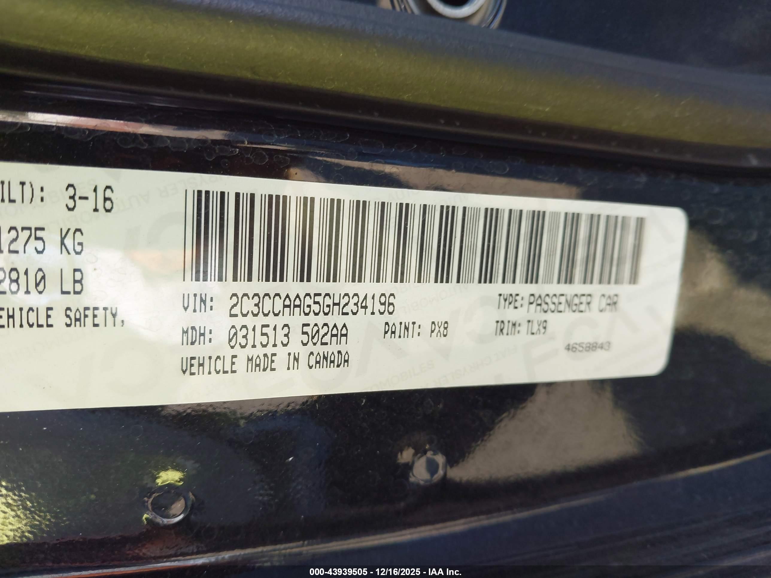 CHRYSLER 300 image 9