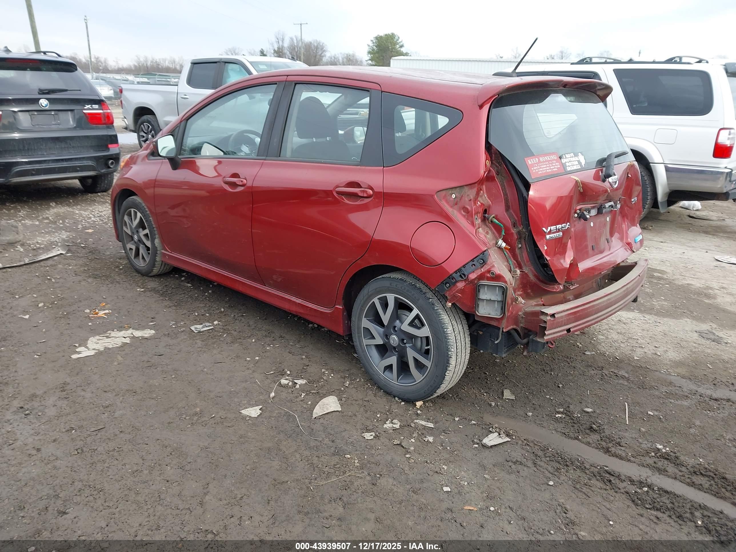 NISSAN VERSA image 3