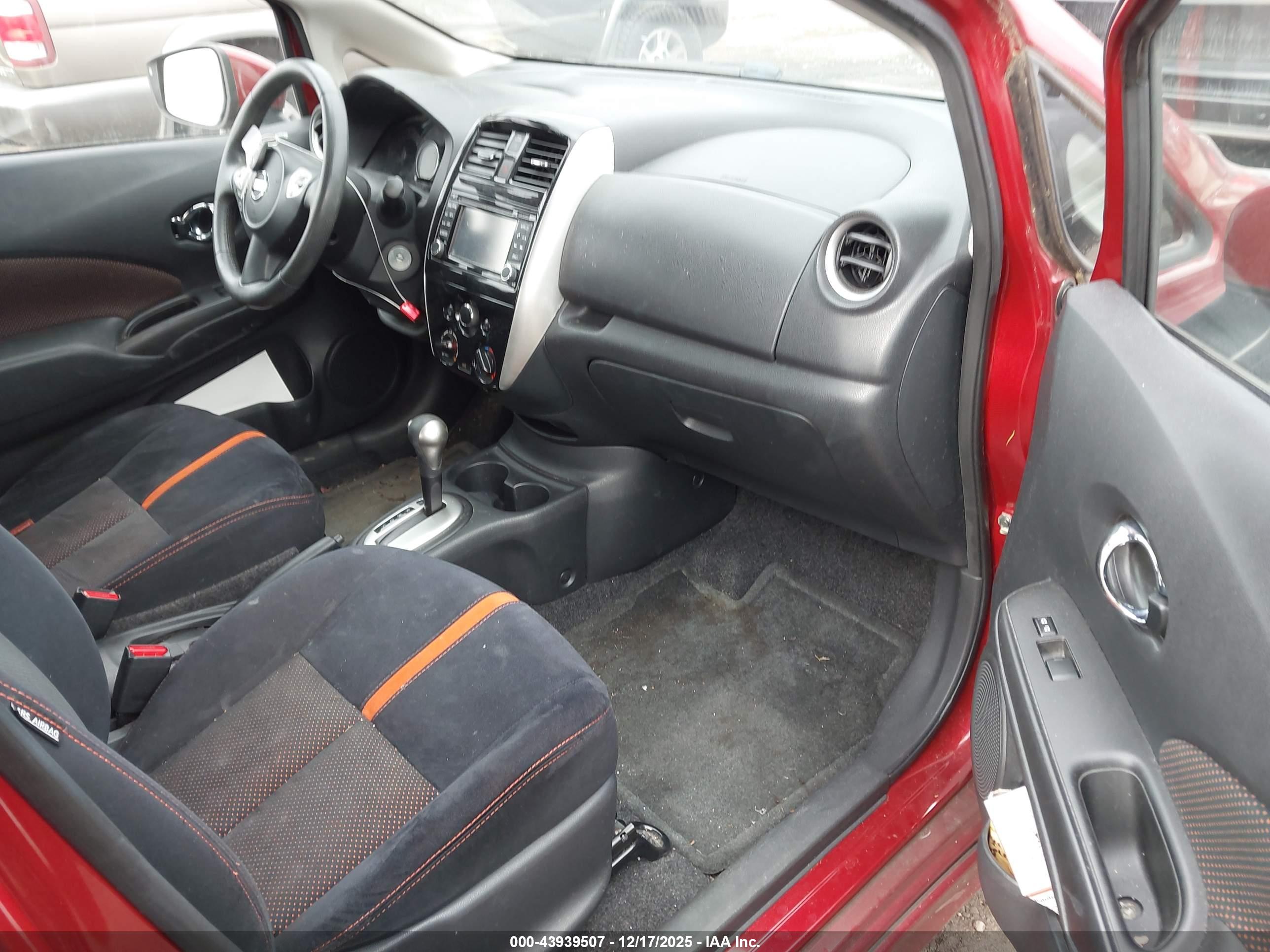NISSAN VERSA image 5