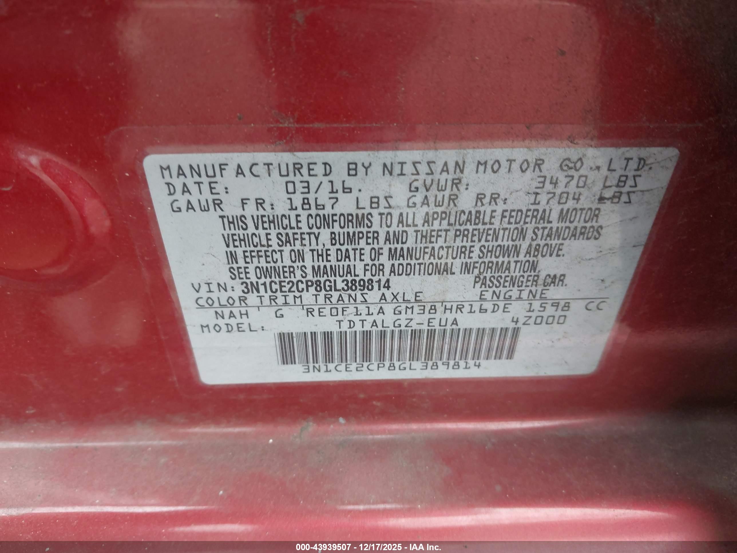 NISSAN VERSA image 9