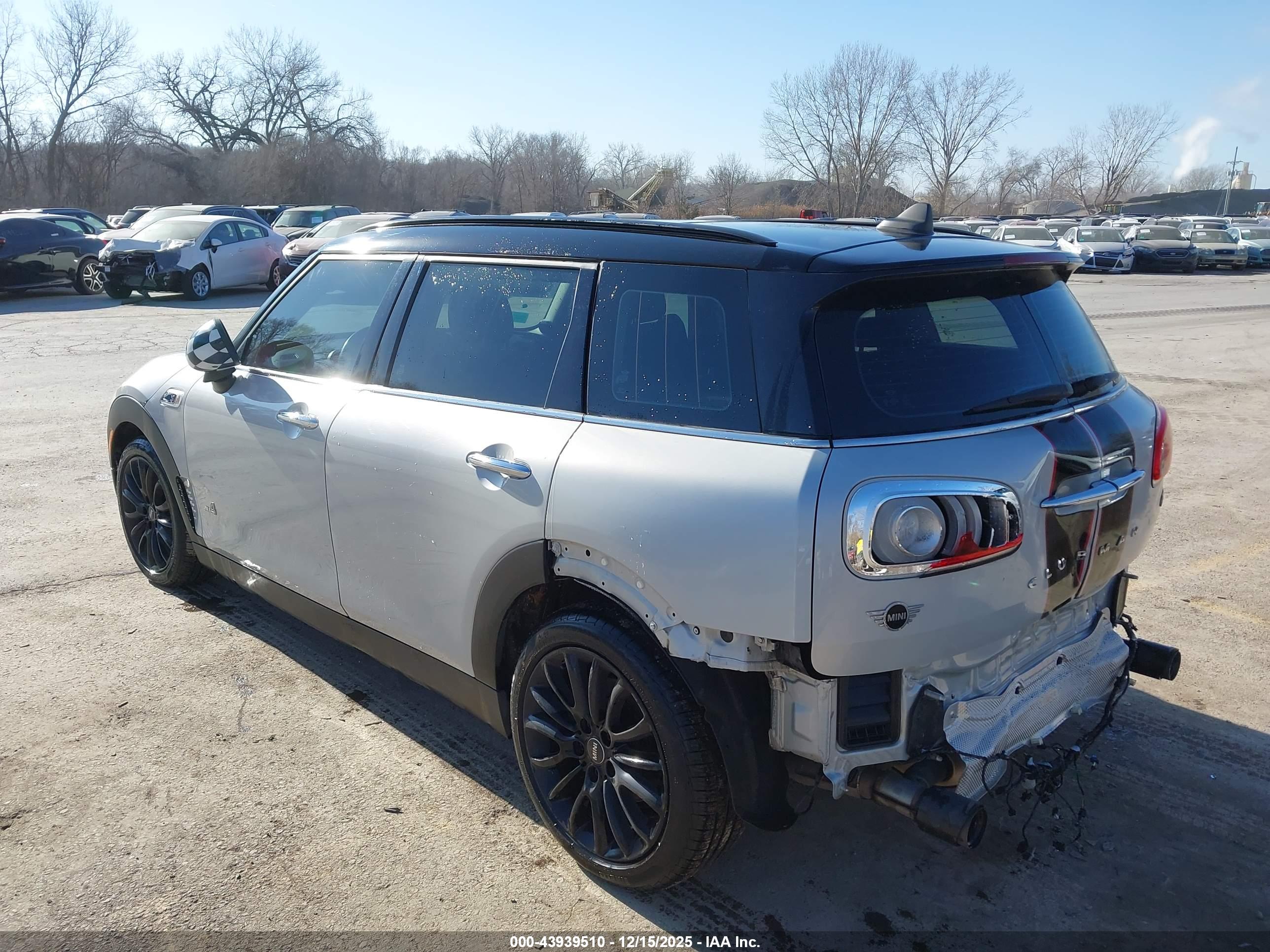 MINI CLUBMAN image 3