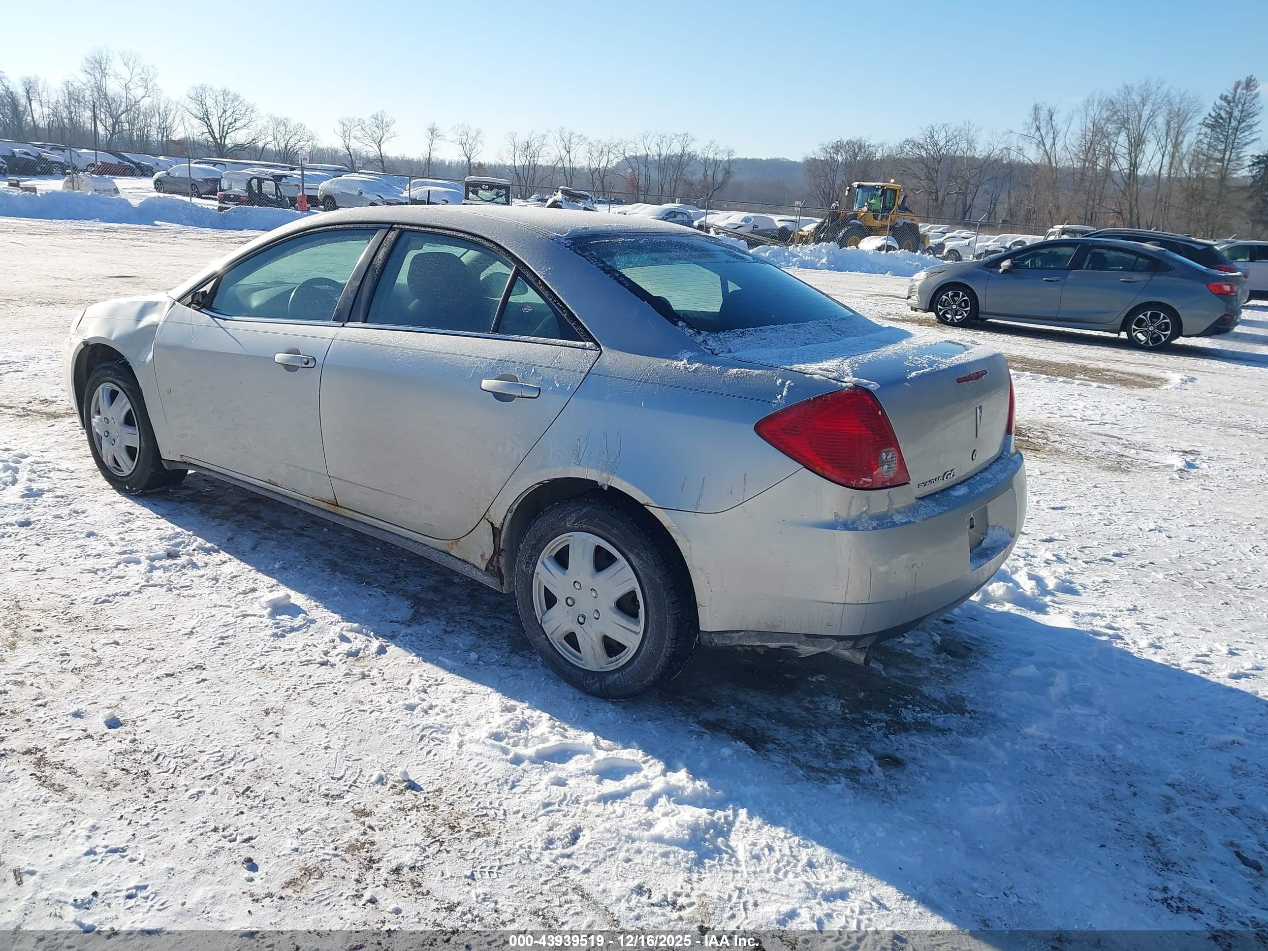 PONTIAC G6 image 3