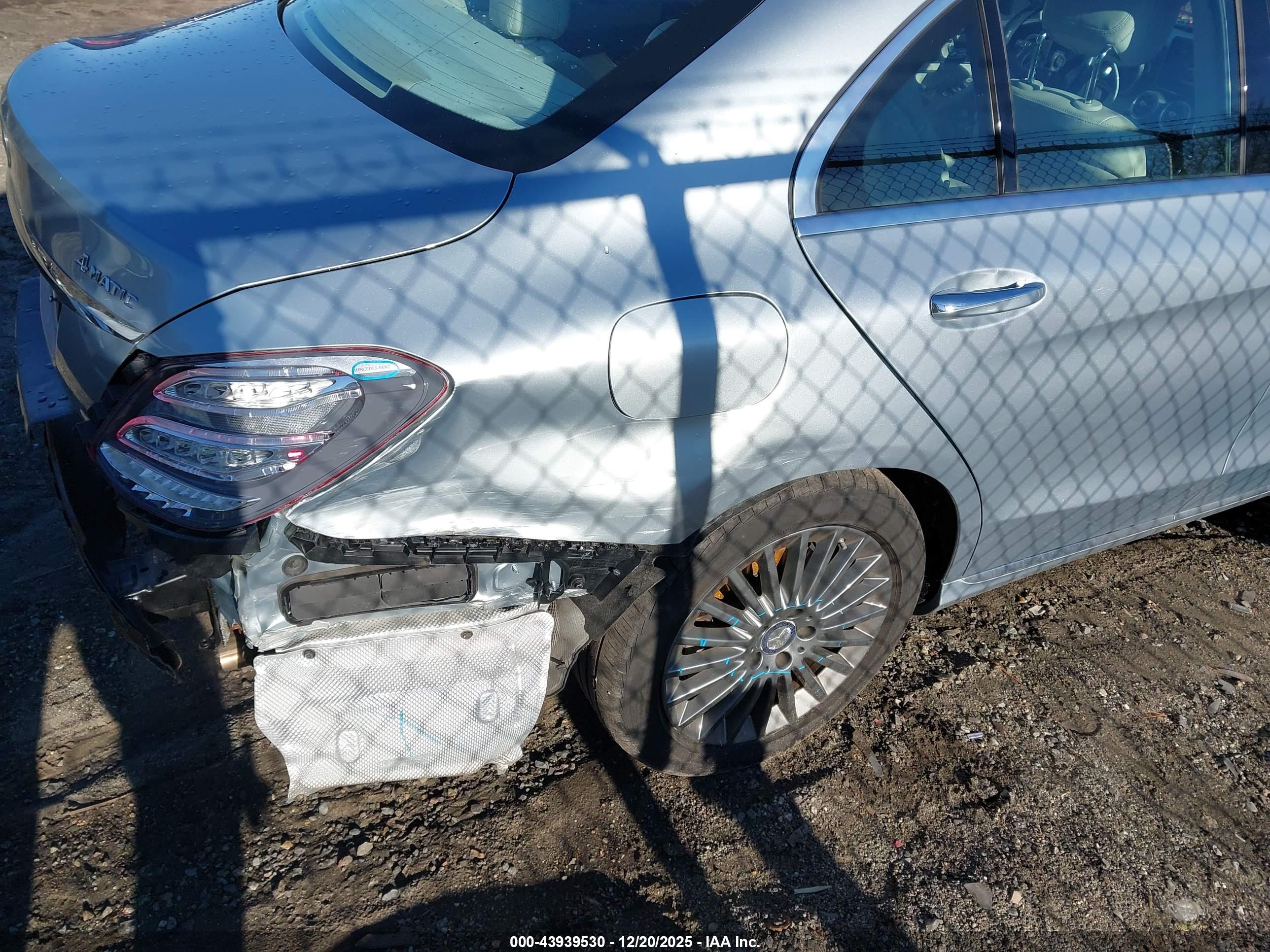 MERCEDES-BENZ C image 4
