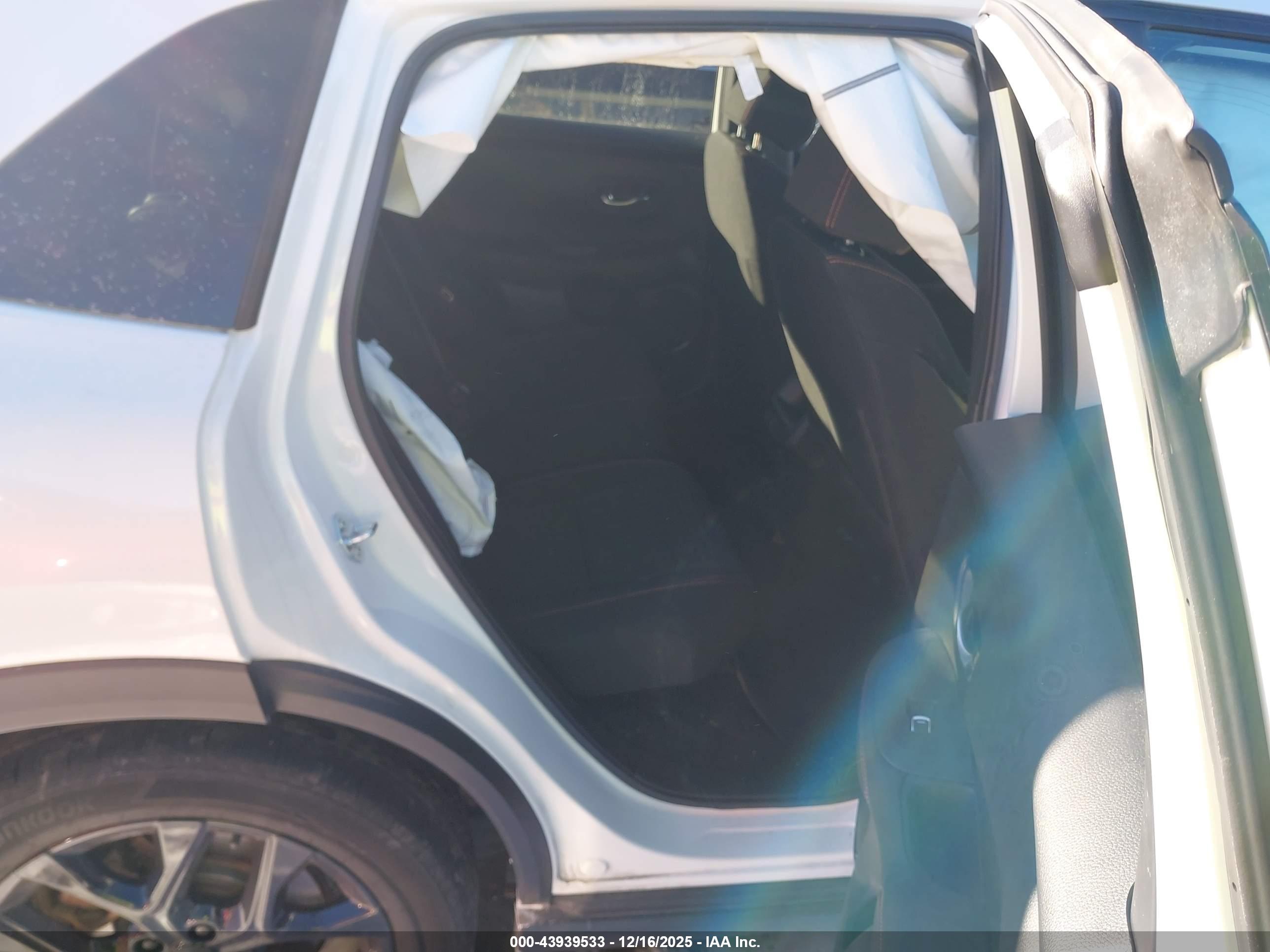 HONDA HR-V image 8