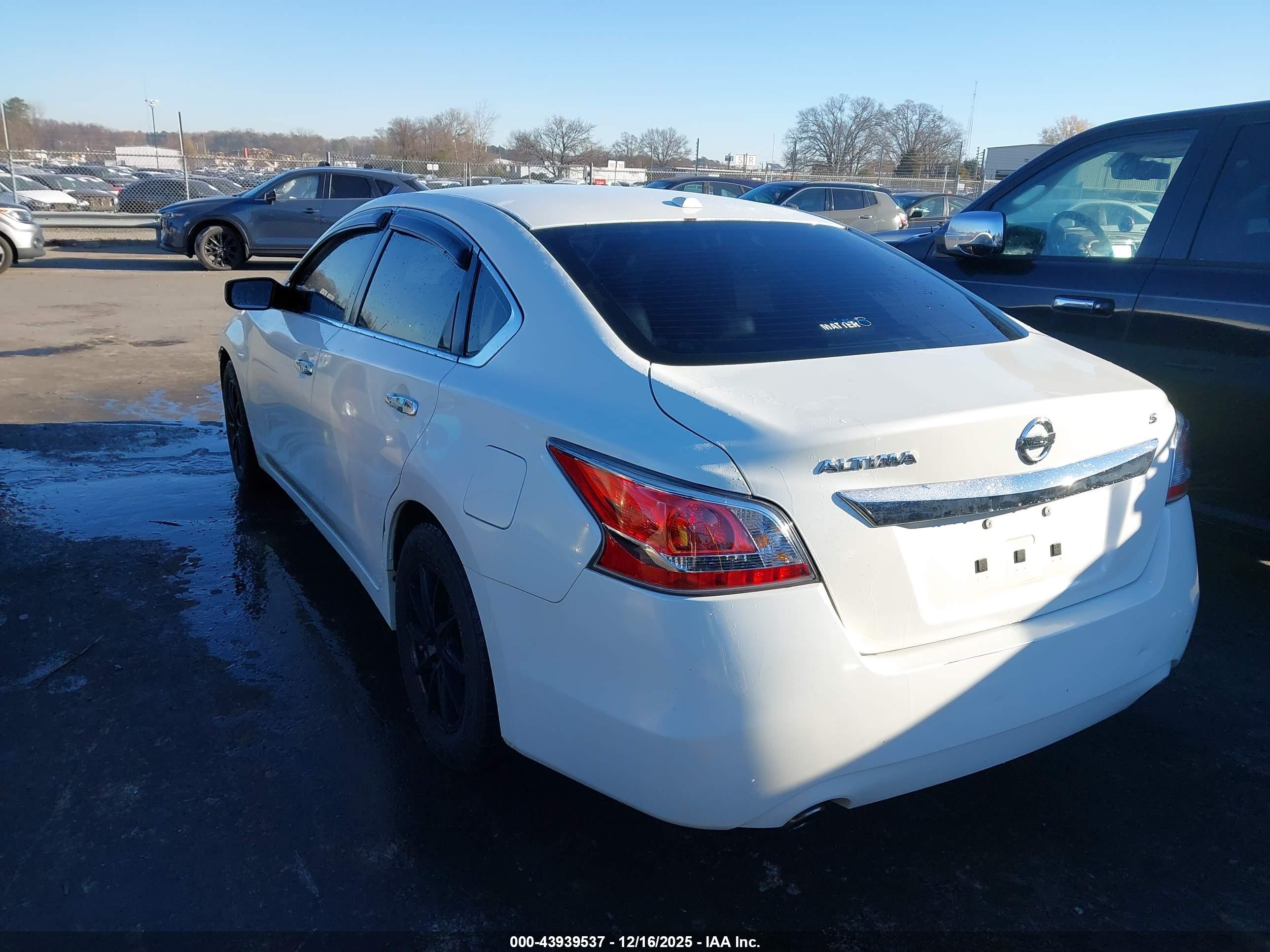 NISSAN ALTIMA image 3