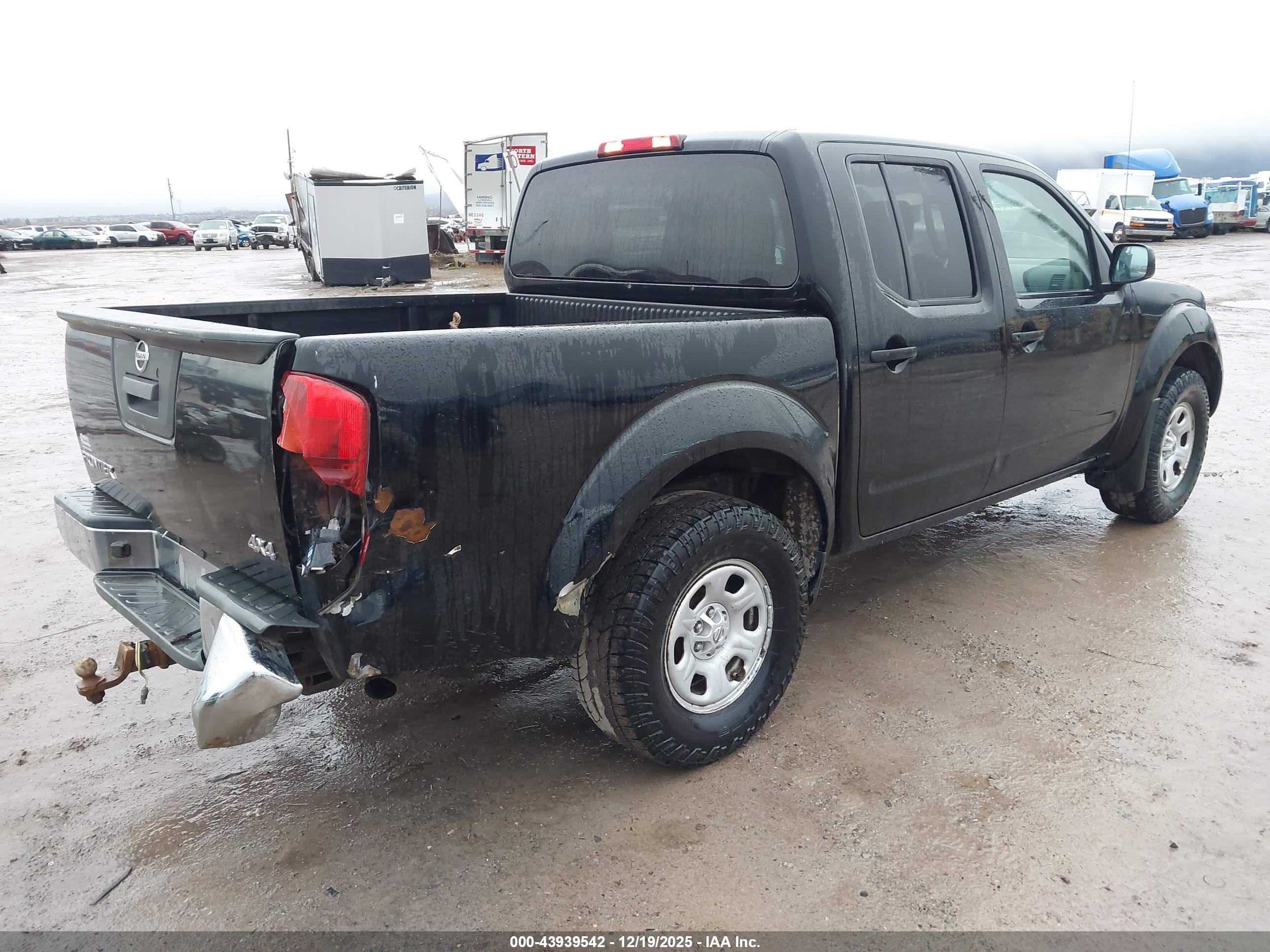 NISSAN FRONTIER image 4
