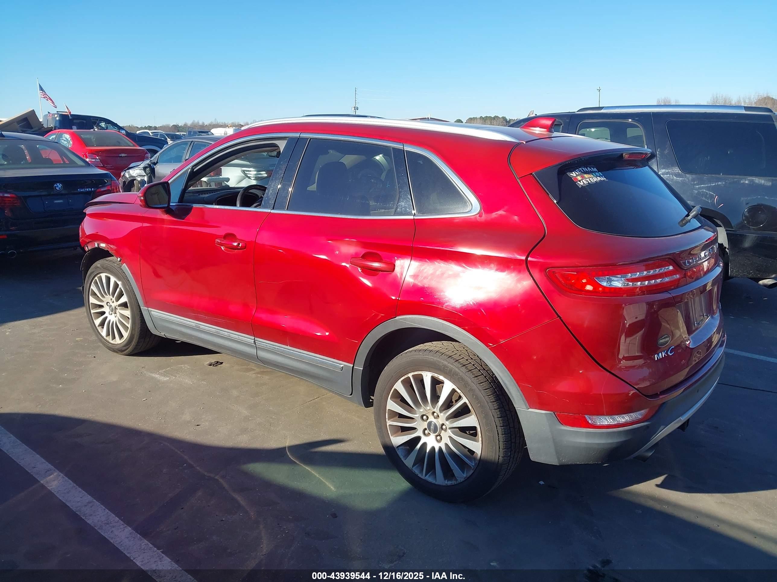 LINCOLN MKC image 3