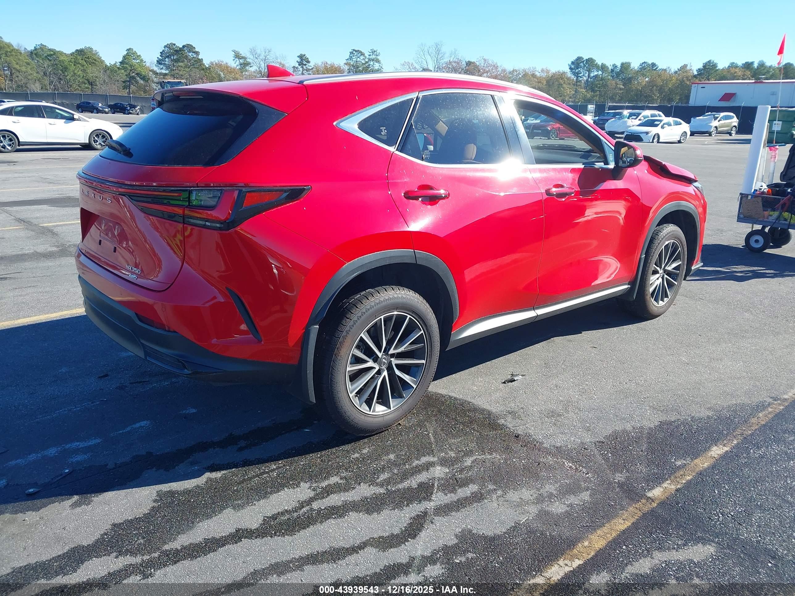 LEXUS NX image 4