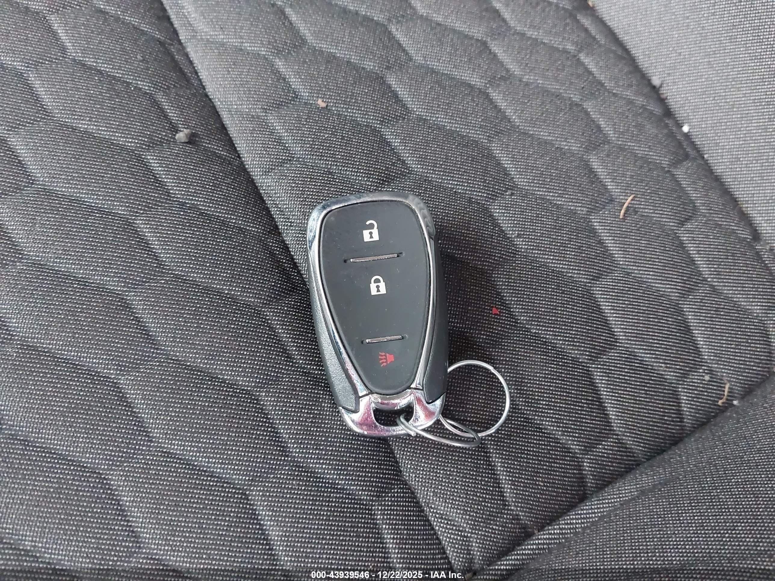 CHEVROLET EQUINOX image 11