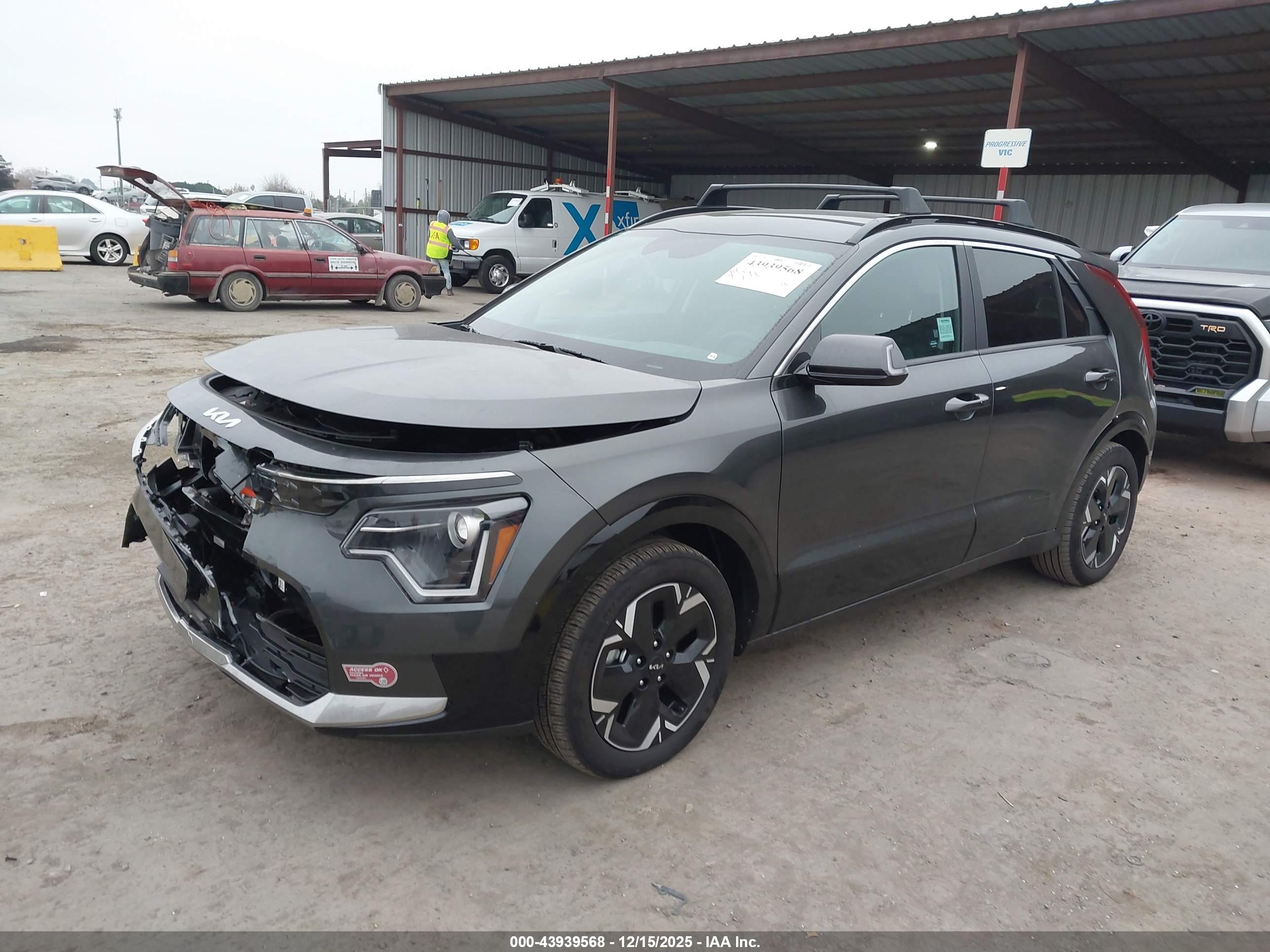 KIA NIRO image 2