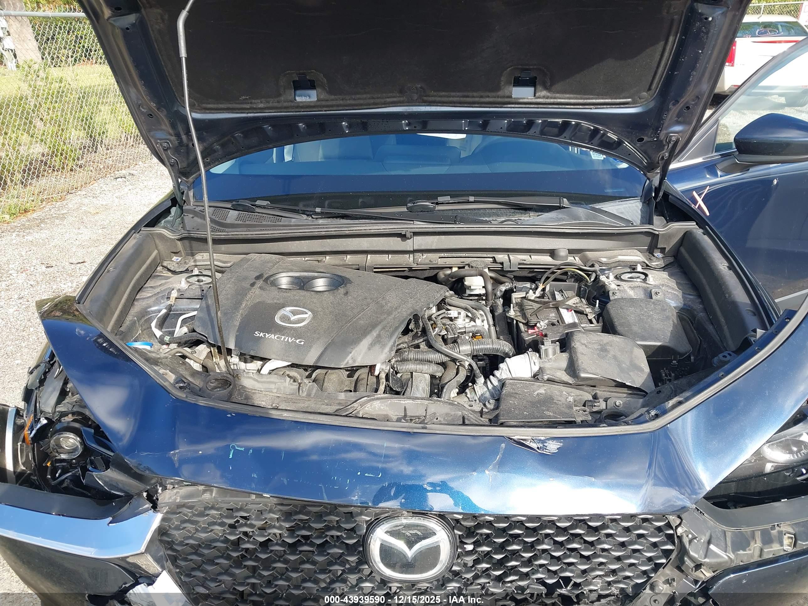 MAZDA CX-30 image 10