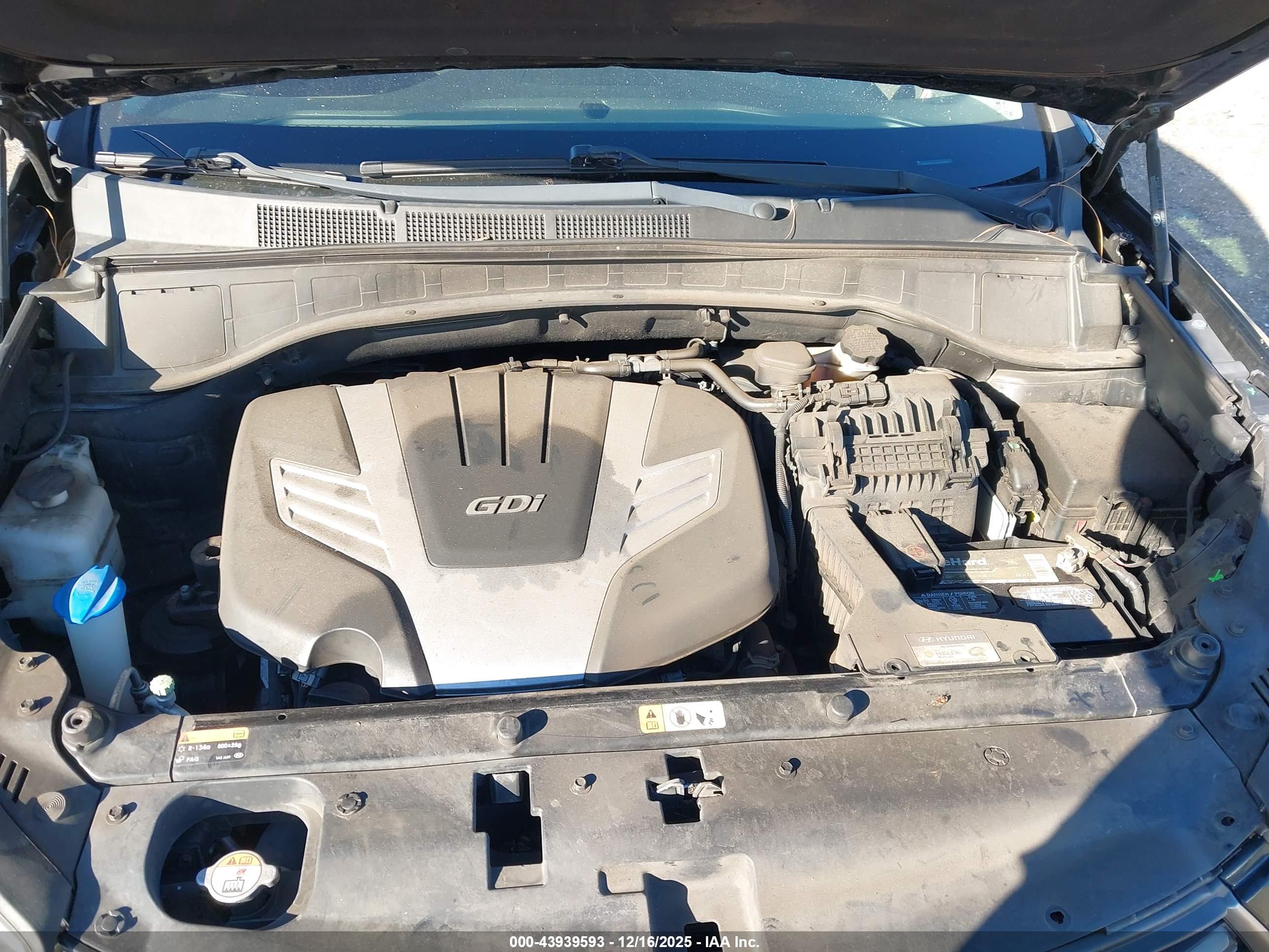 HYUNDAI SANTA image 10