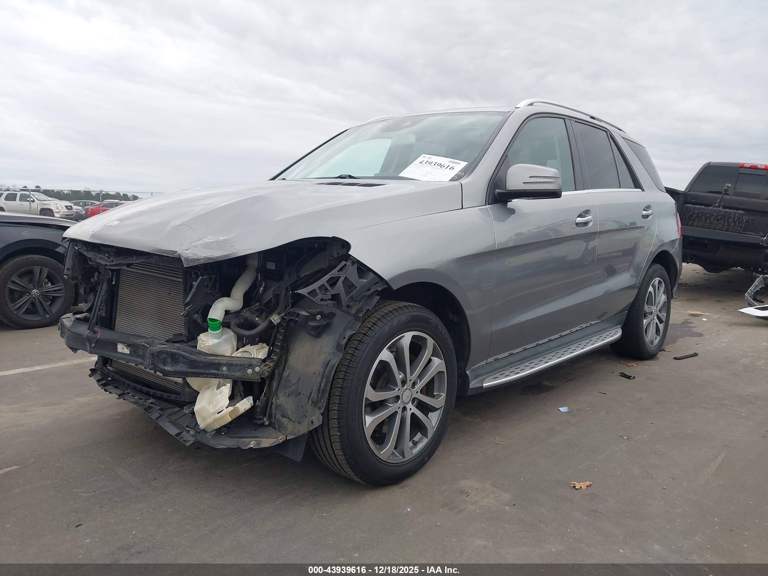 MERCEDES-BENZ GLE image 2
