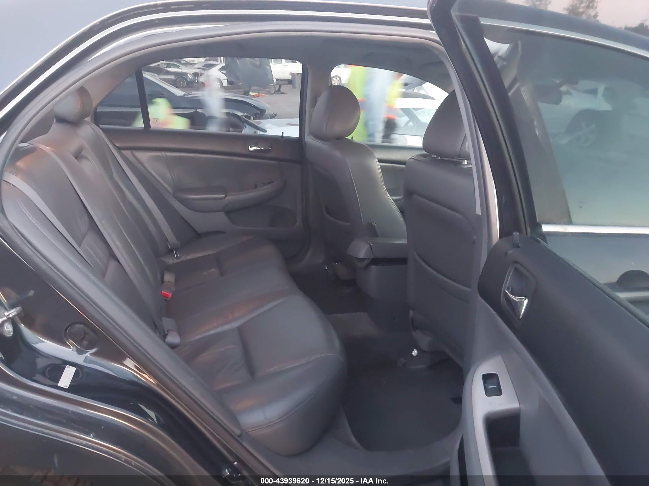 HONDA ACCORD image 8
