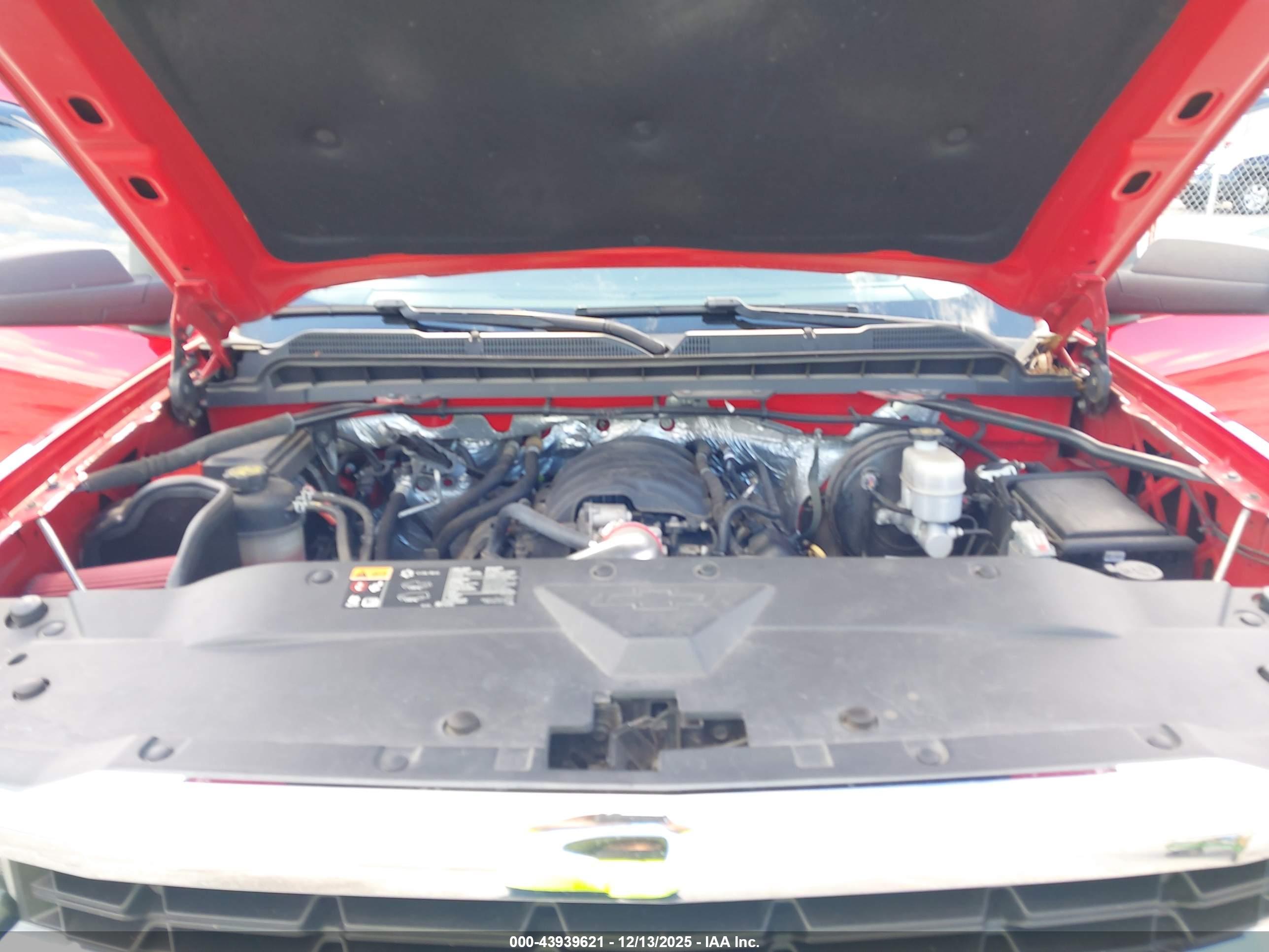 CHEVROLET SILVERADO image 10