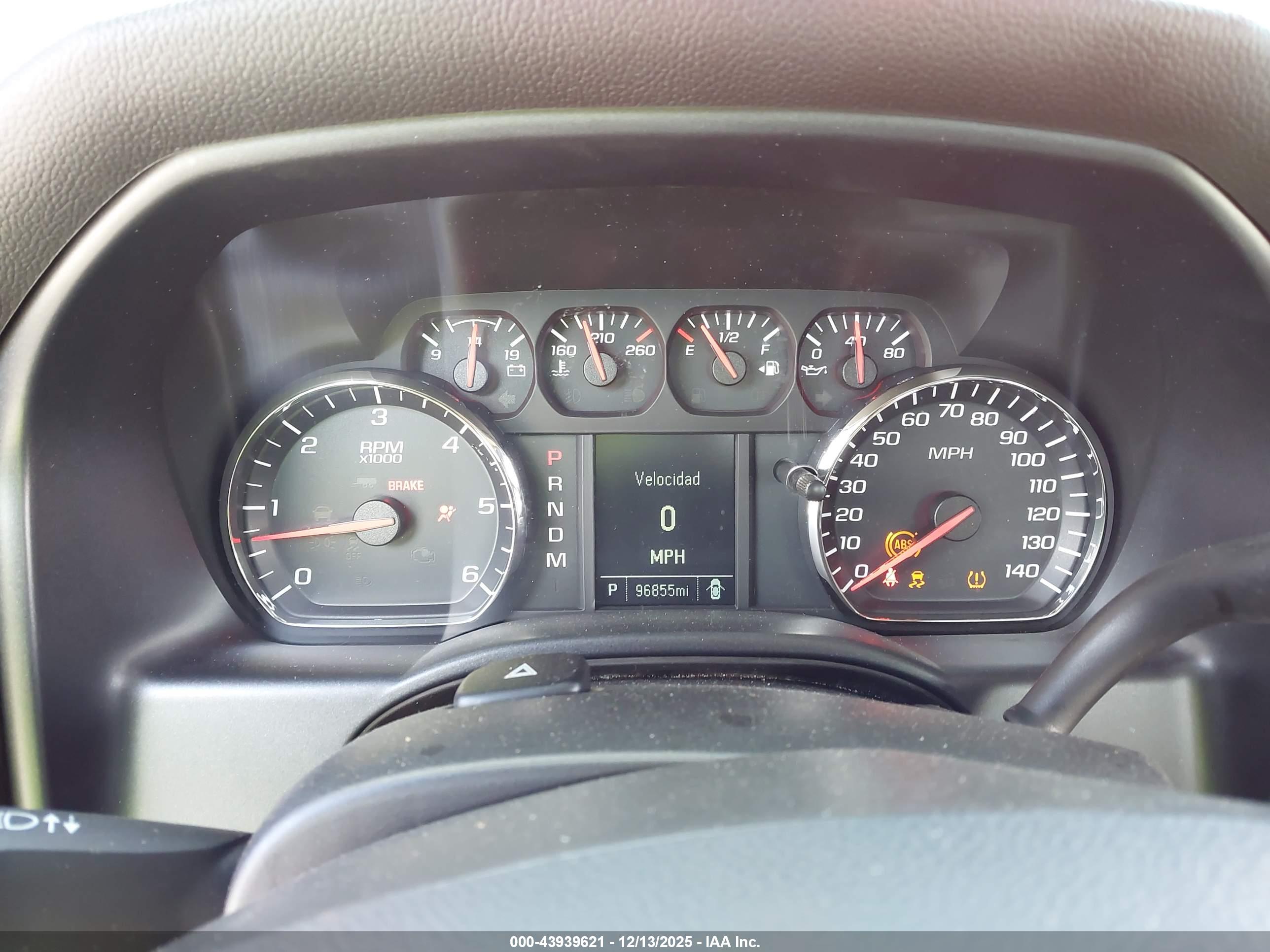 CHEVROLET SILVERADO image 7