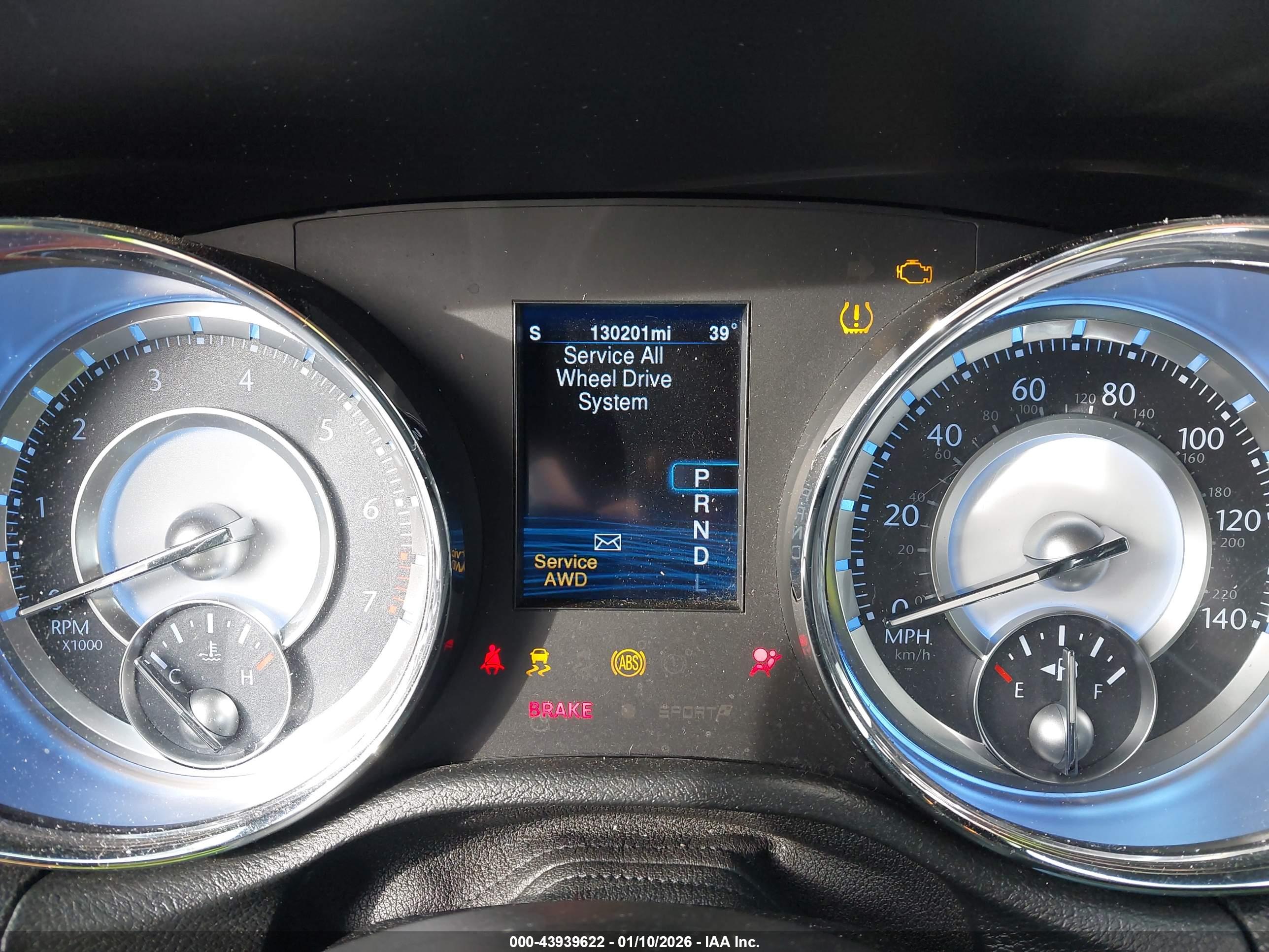 CHRYSLER 300 image 7