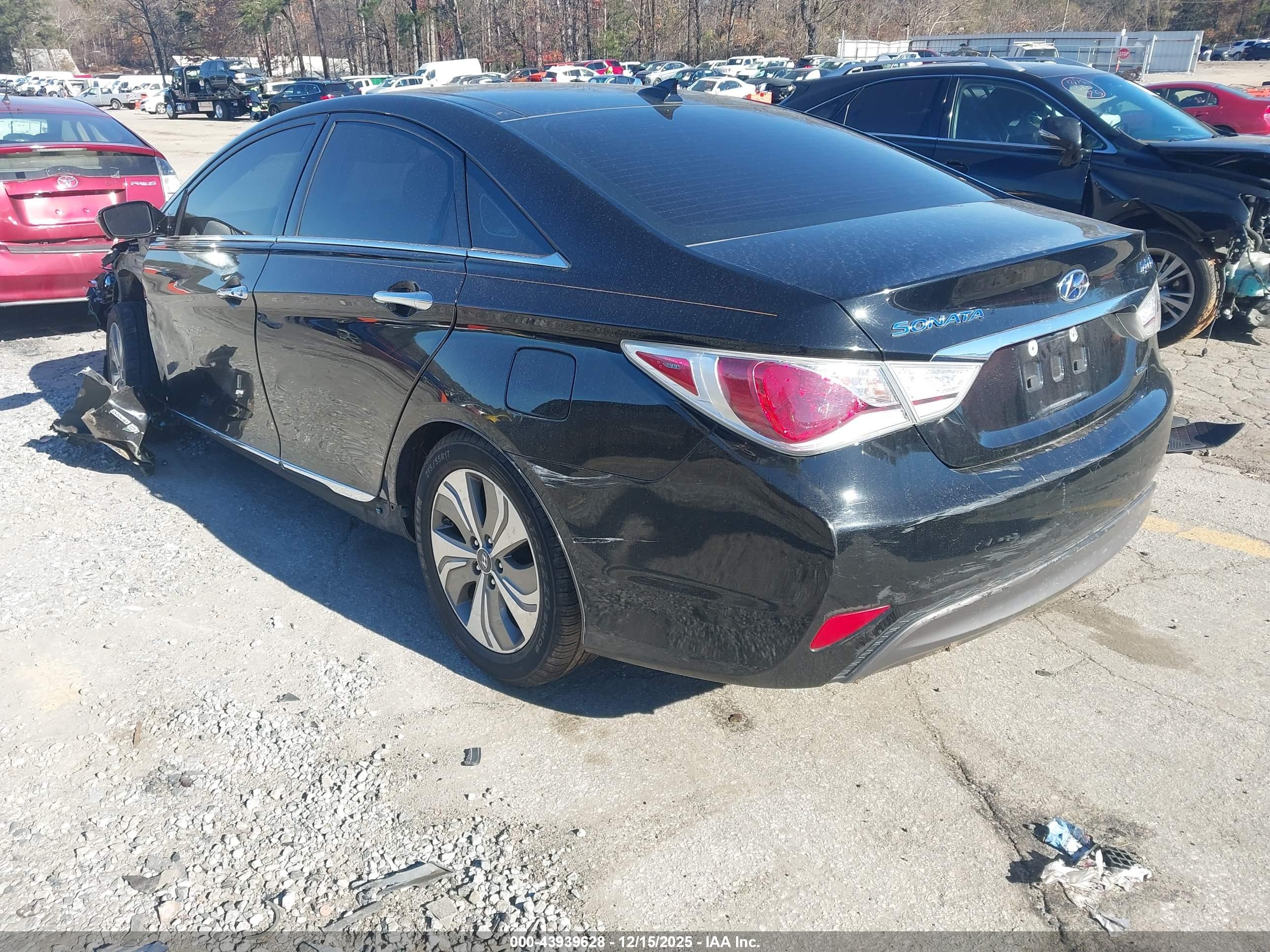 HYUNDAI SONATA image 3