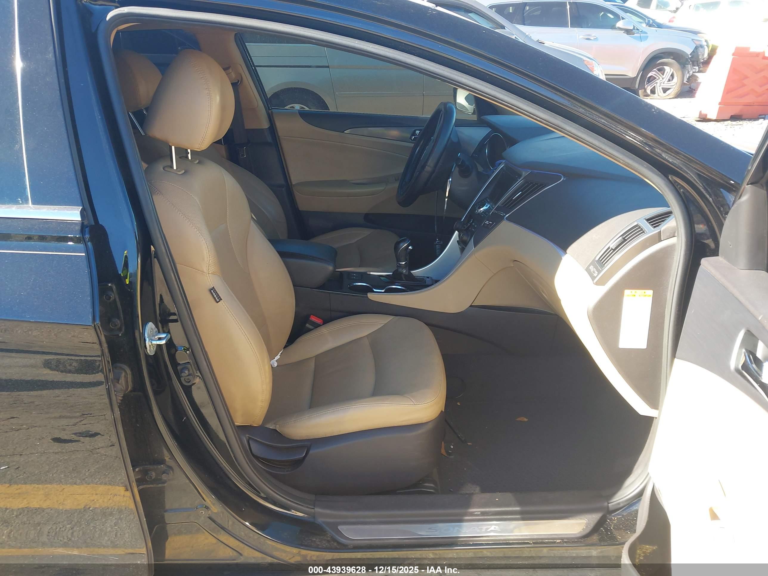 HYUNDAI SONATA image 5