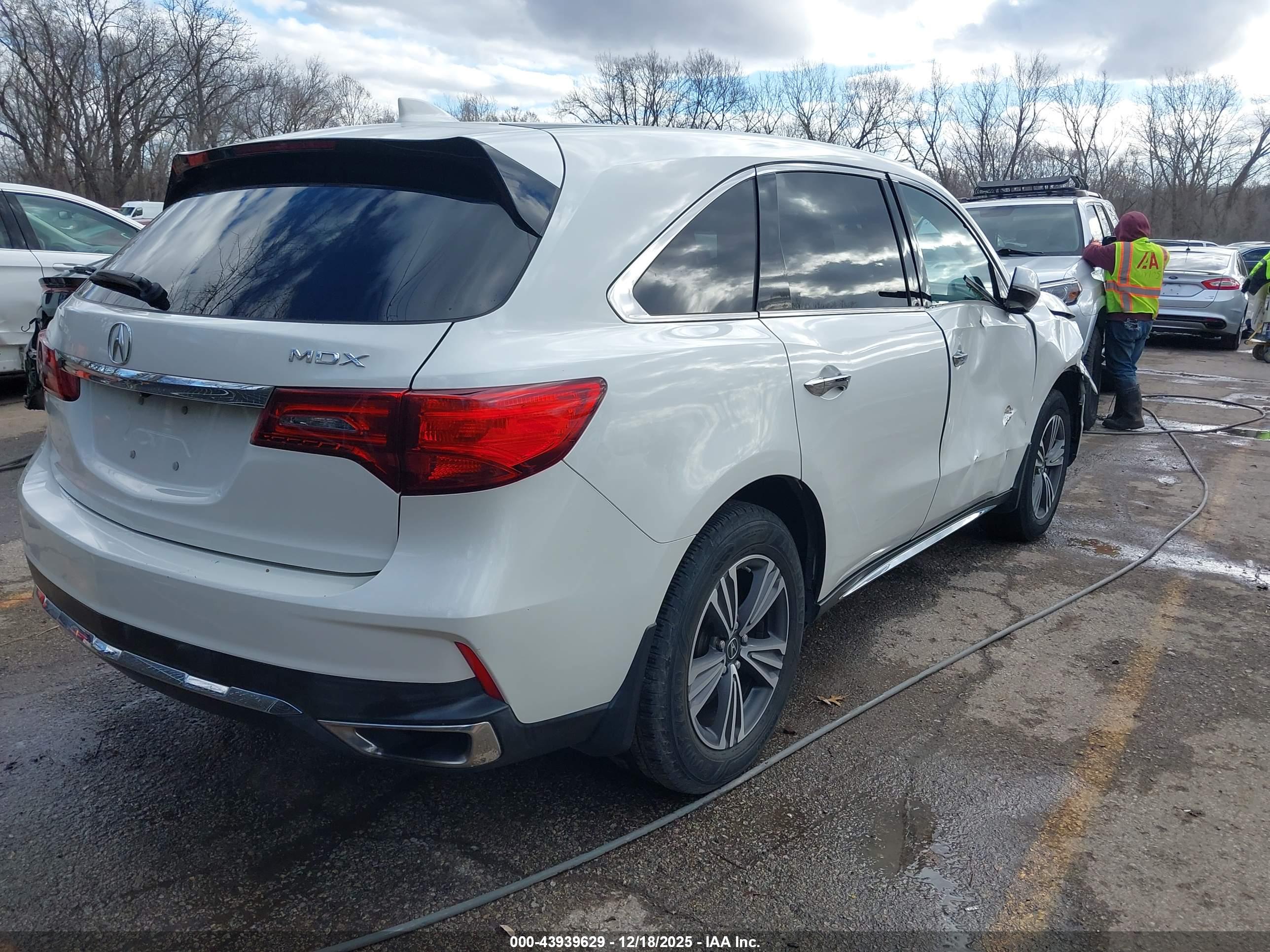 ACURA MDX image 4