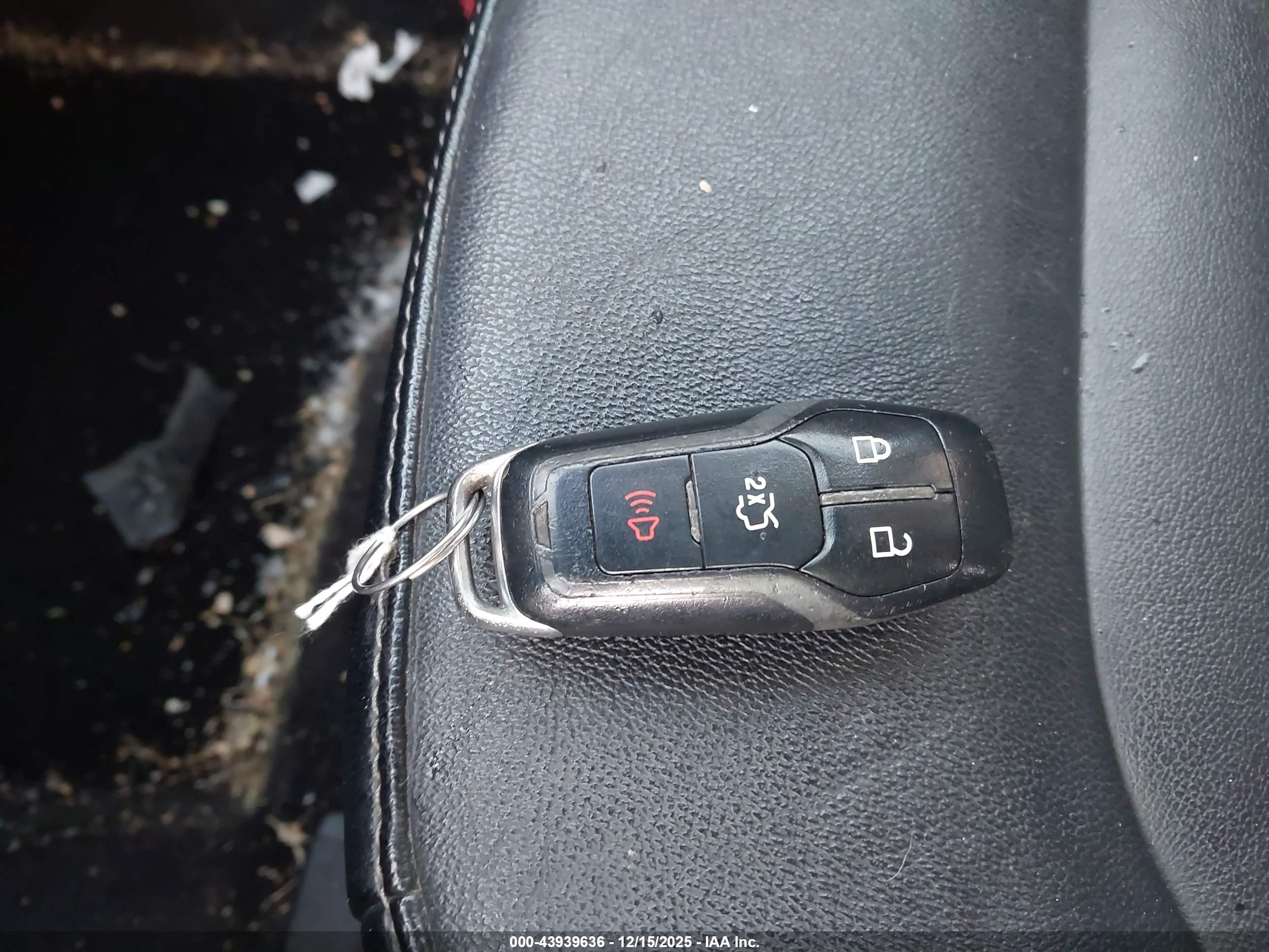 FORD EDGE image 11