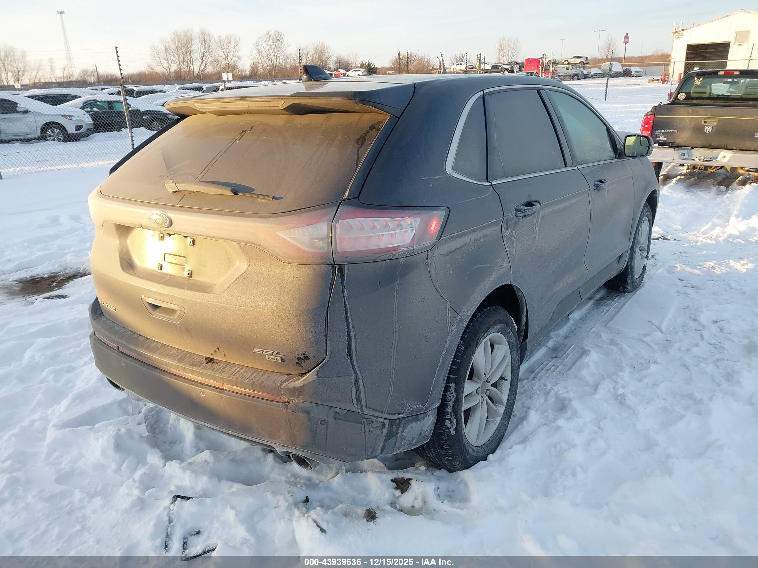 FORD EDGE image 4