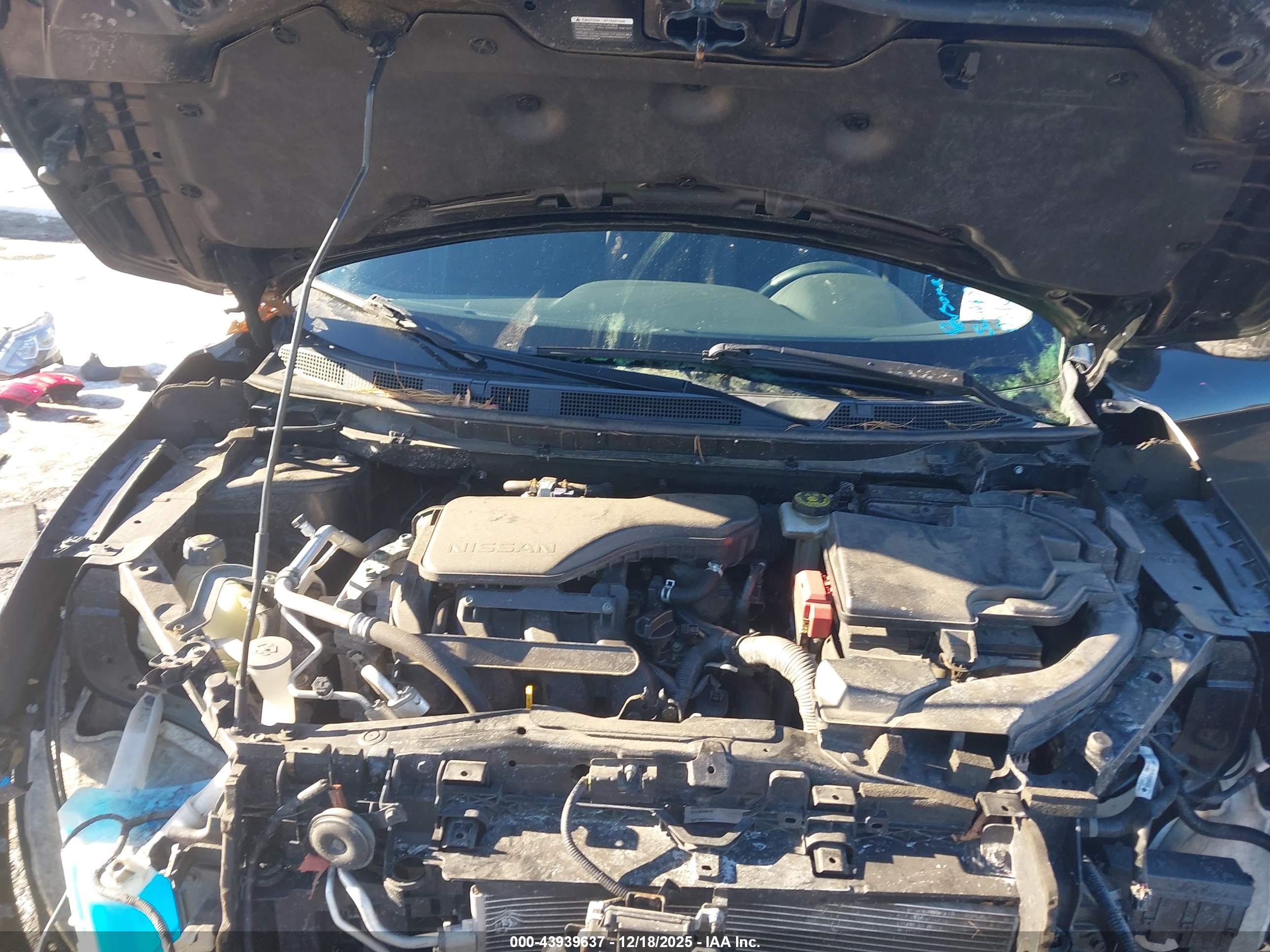 NISSAN ROGUE image 10
