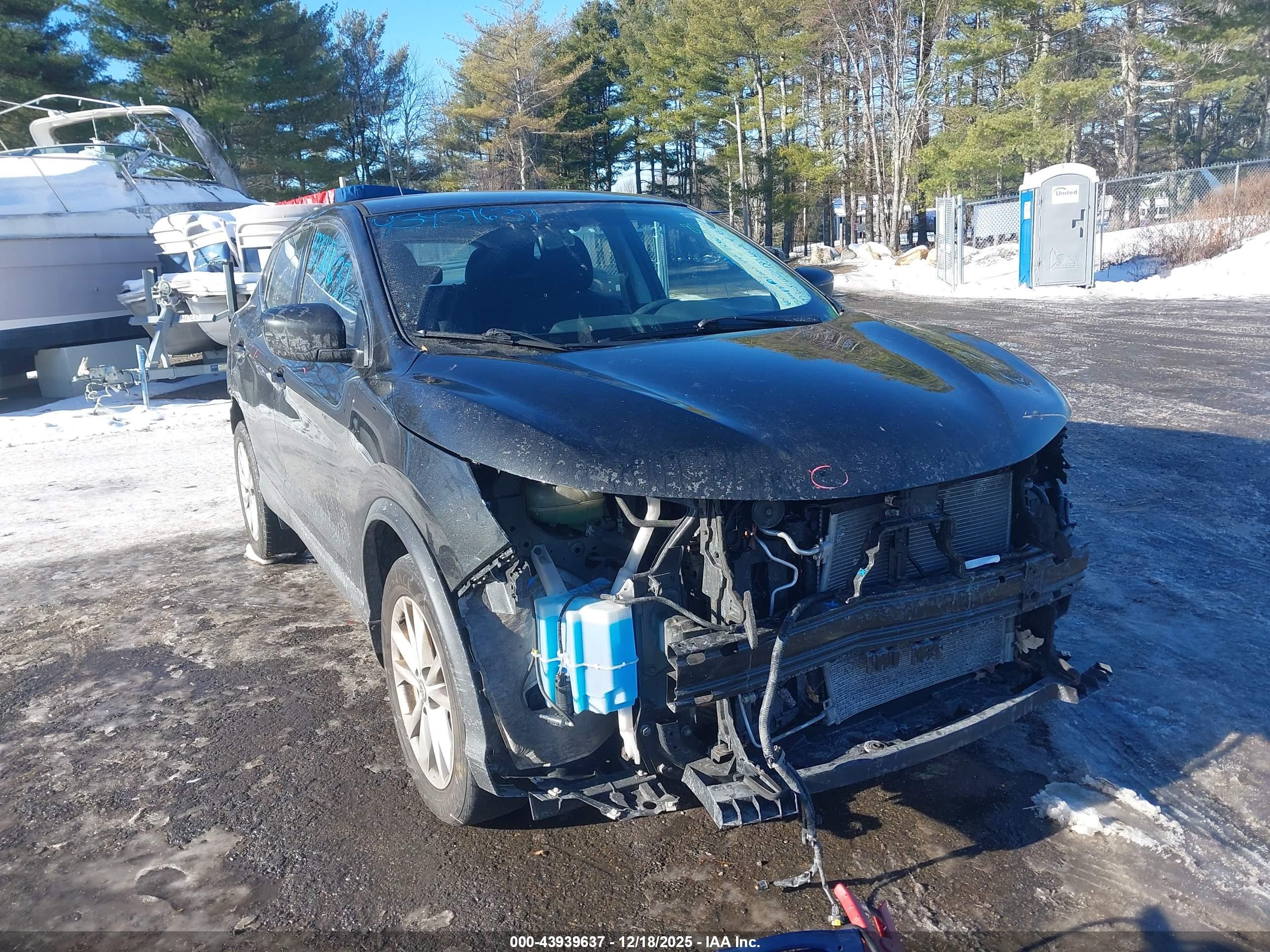 NISSAN ROGUE image 6