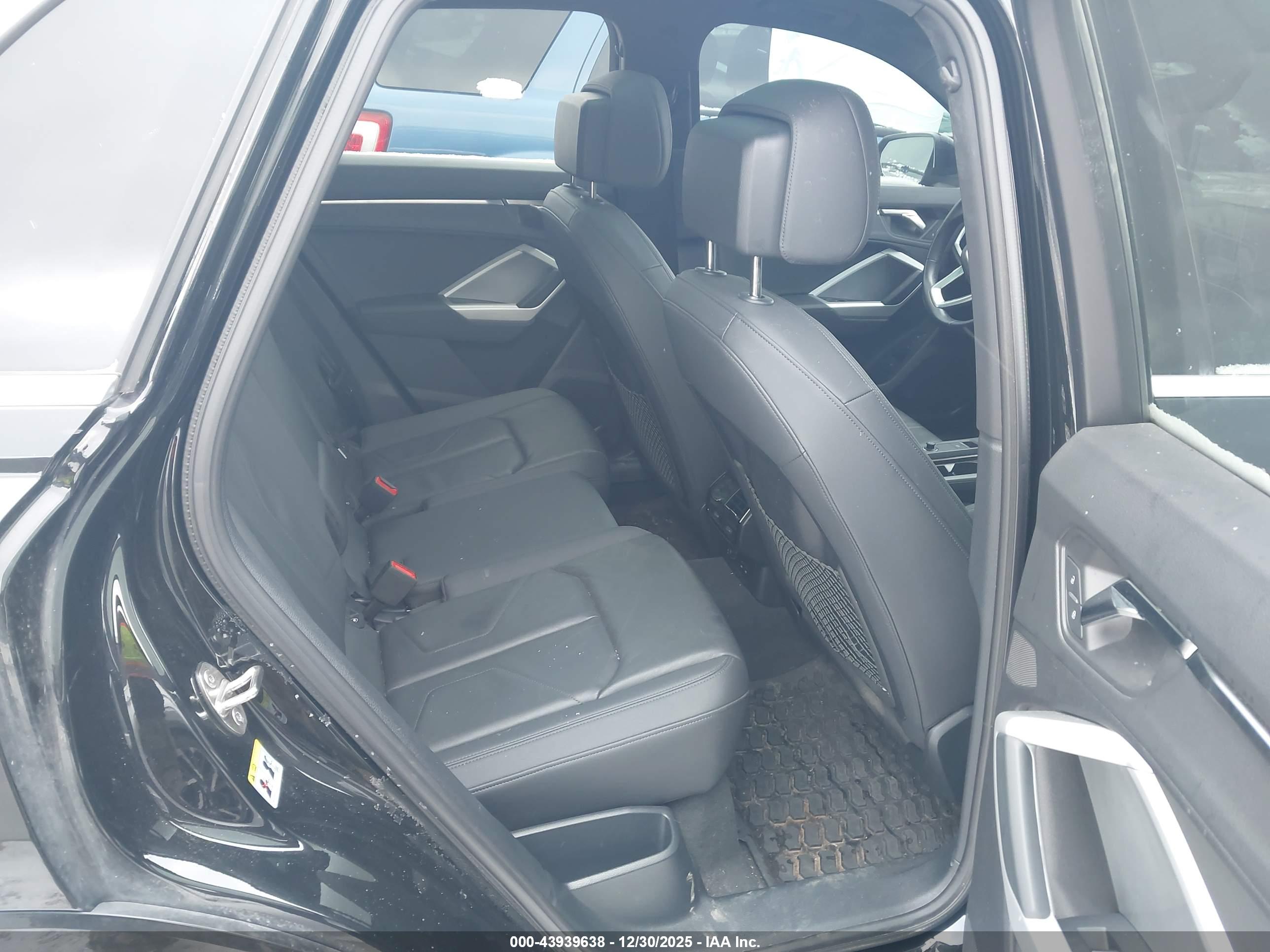 AUDI Q3 image 8