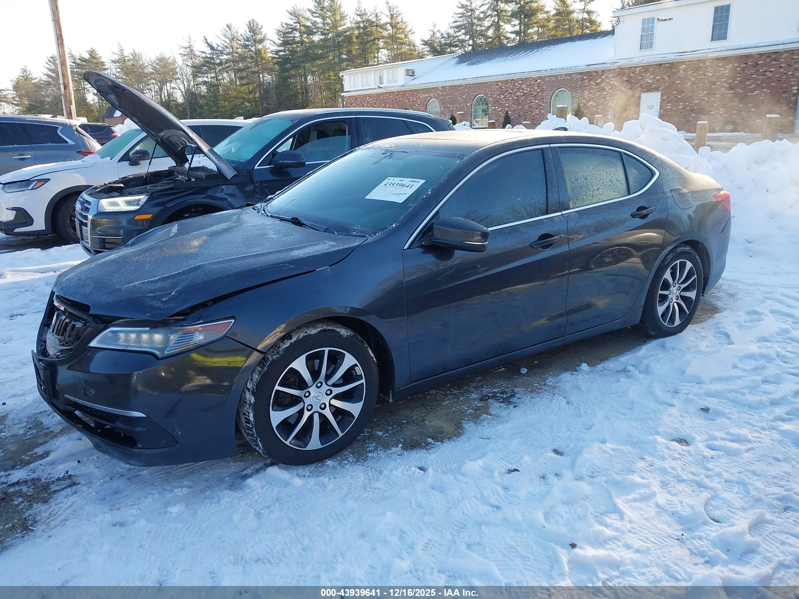 ACURA TLX image 2