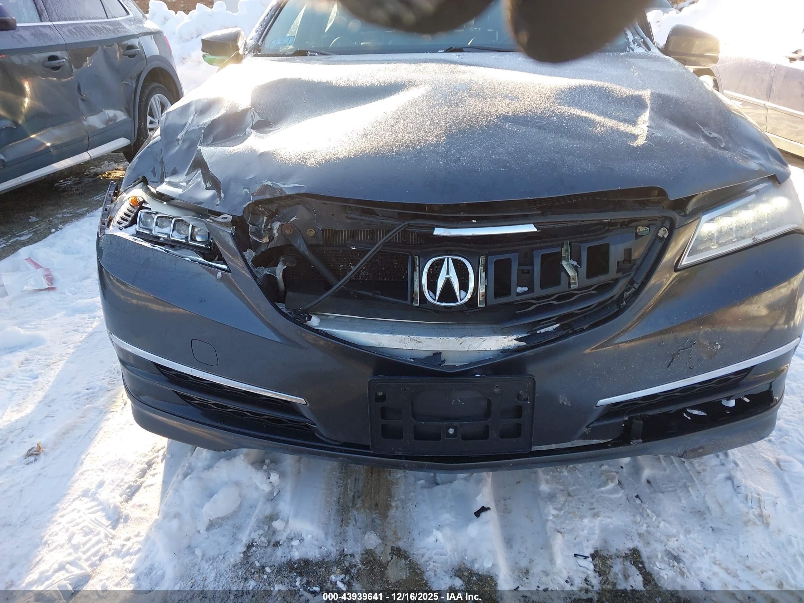 ACURA TLX image 6
