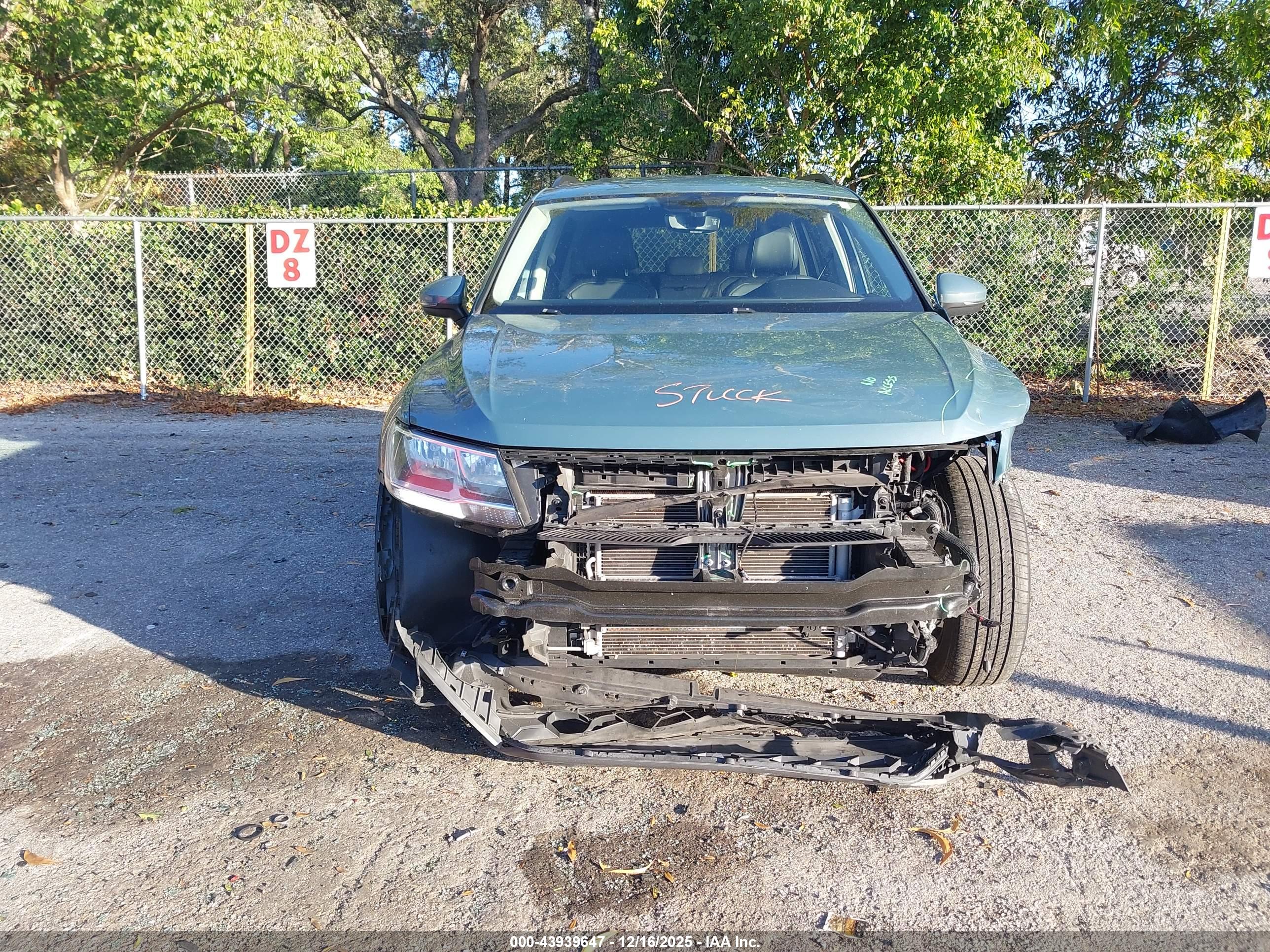 VOLKSWAGEN TIGUAN image 6