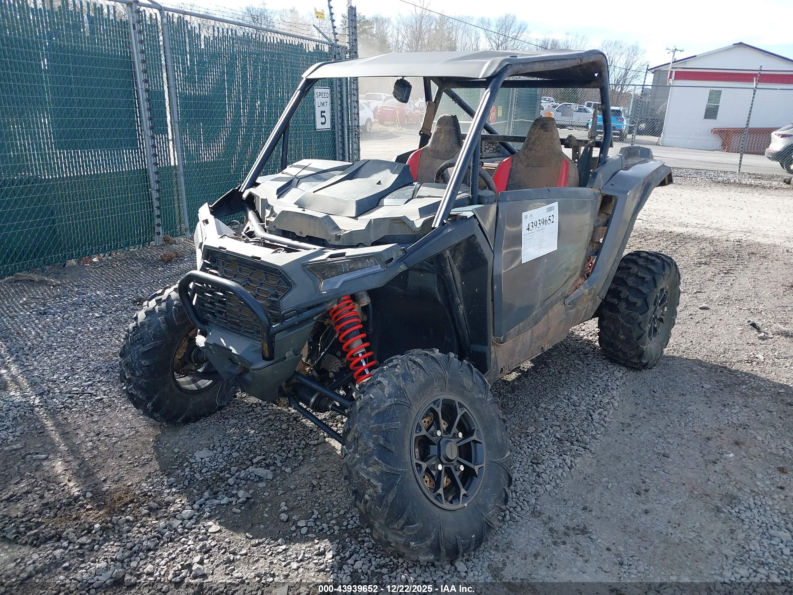 POLARIS RZR image 2