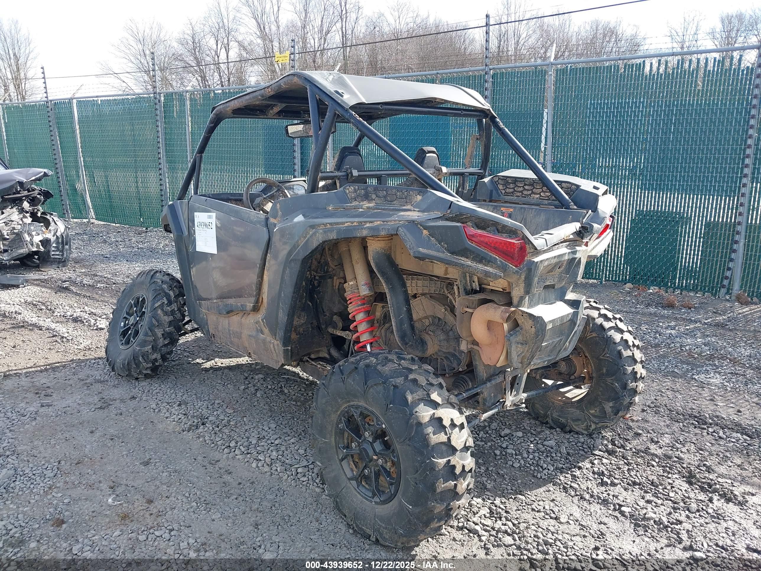 POLARIS RZR image 3