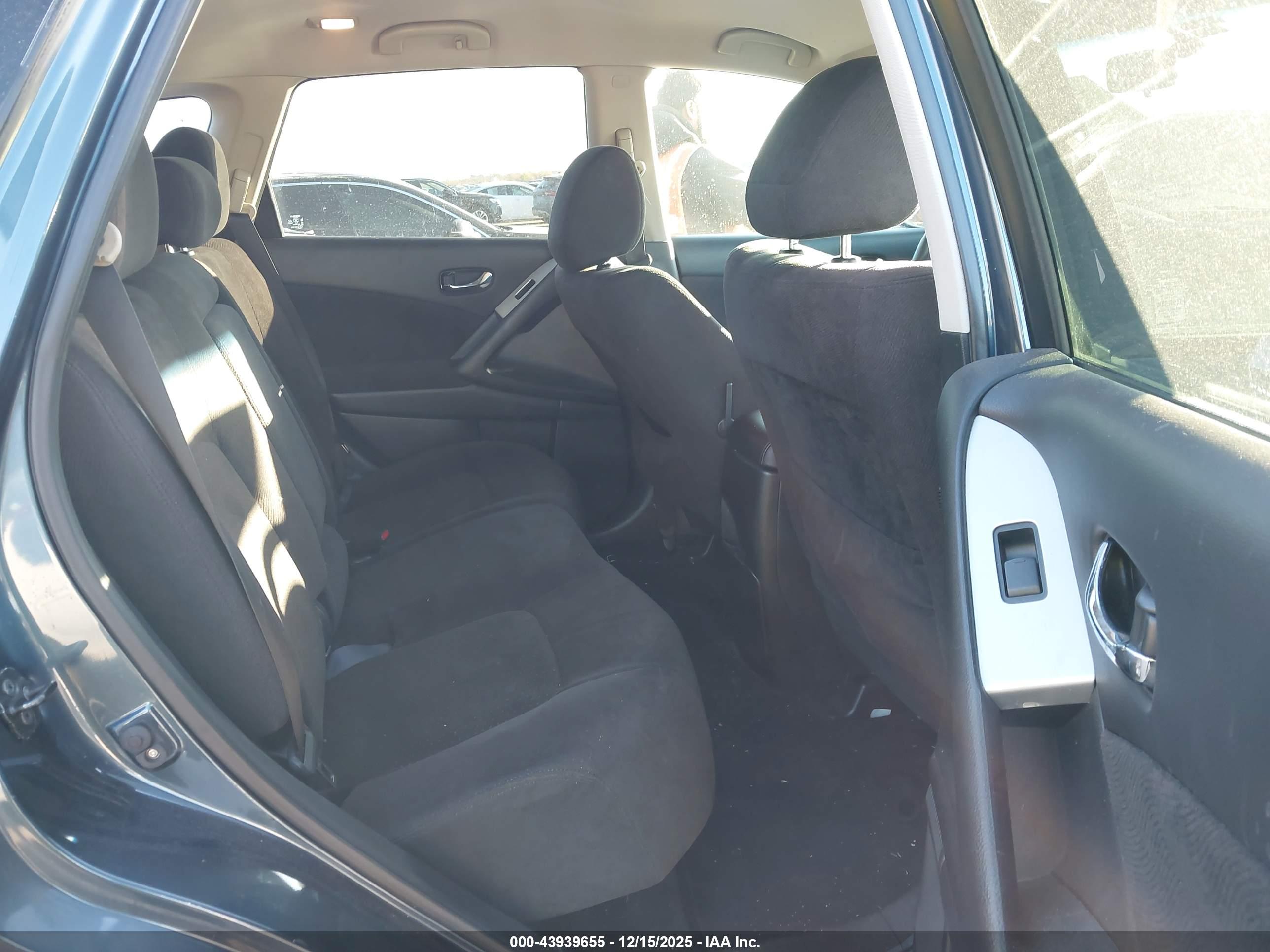 NISSAN MURANO image 8