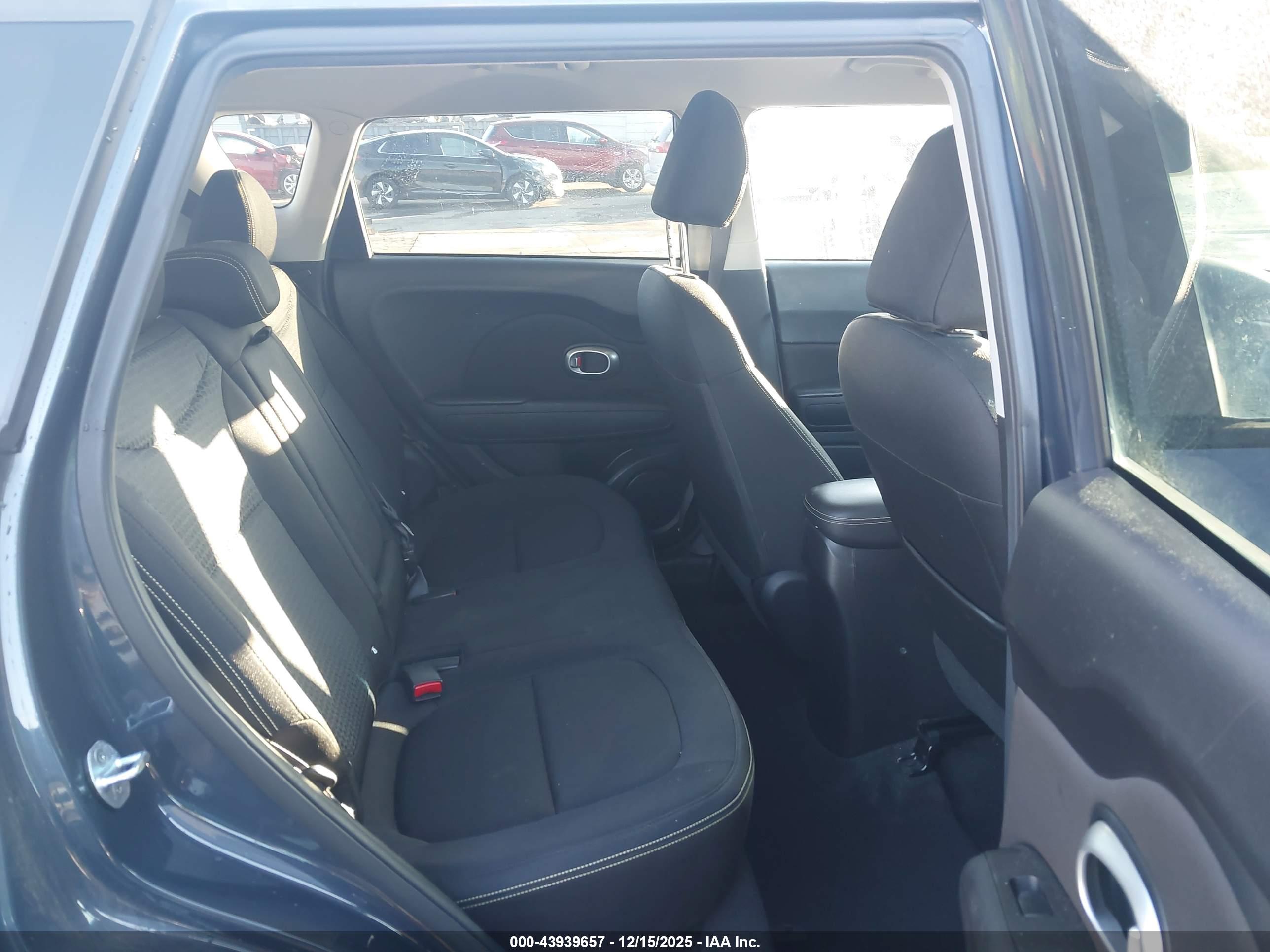 KIA SOUL image 8