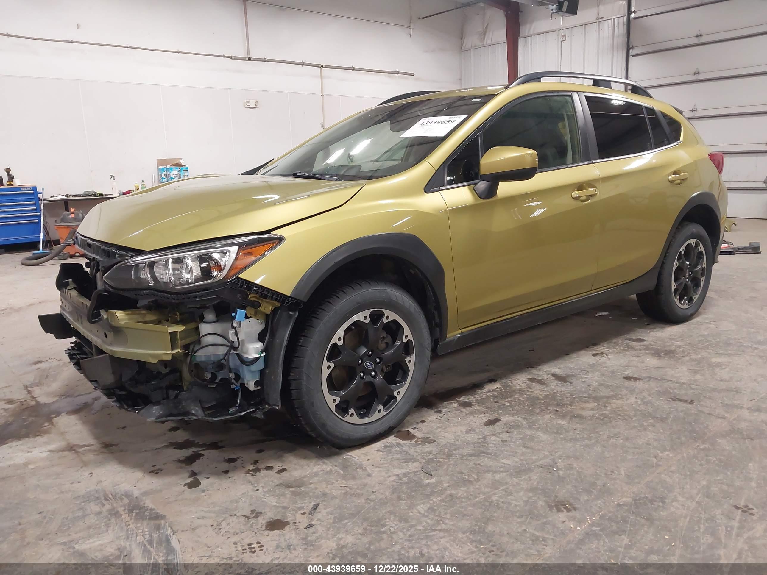SUBARU CROSSTREK image 2