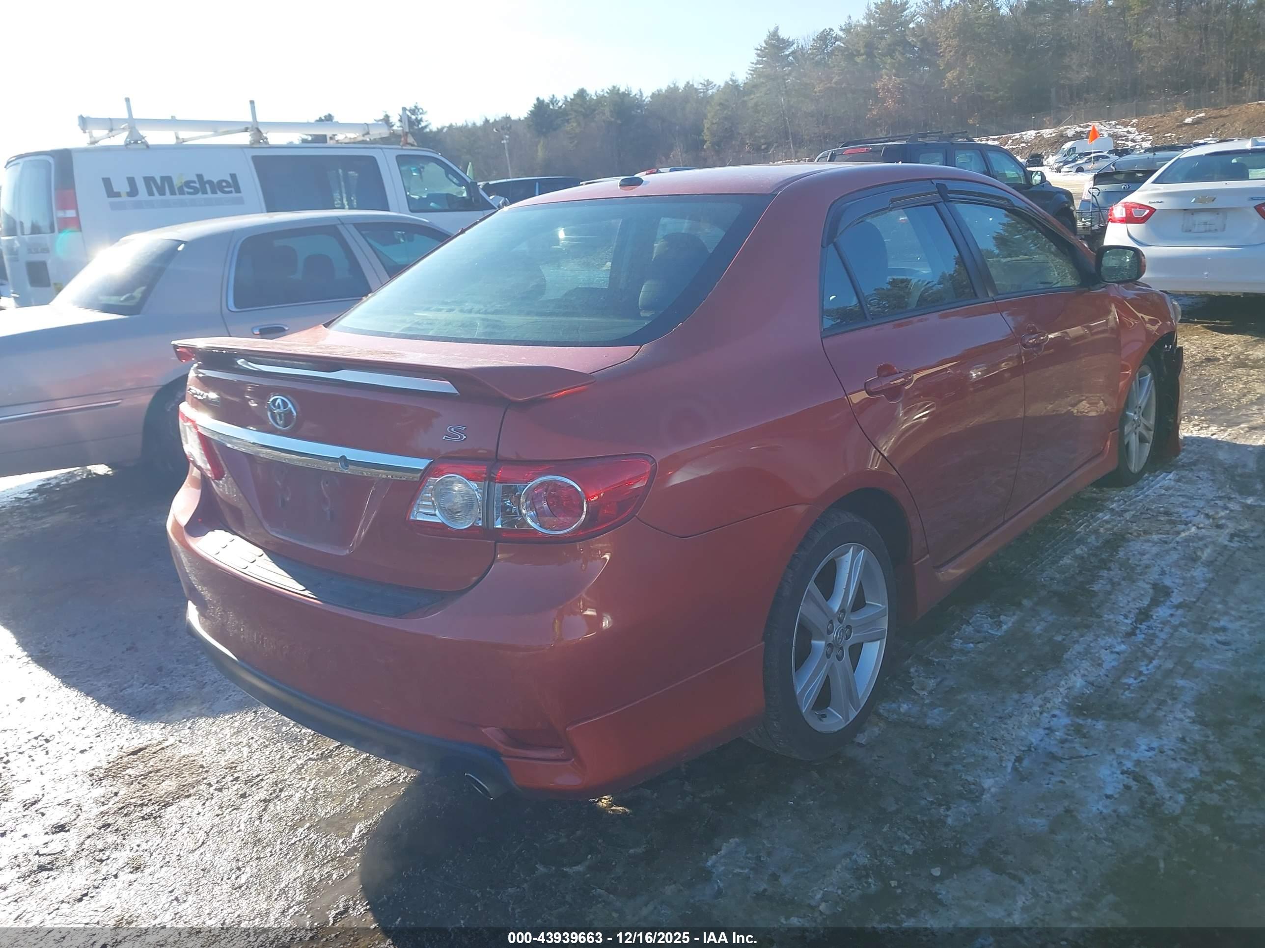 TOYOTA COROLLA image 4