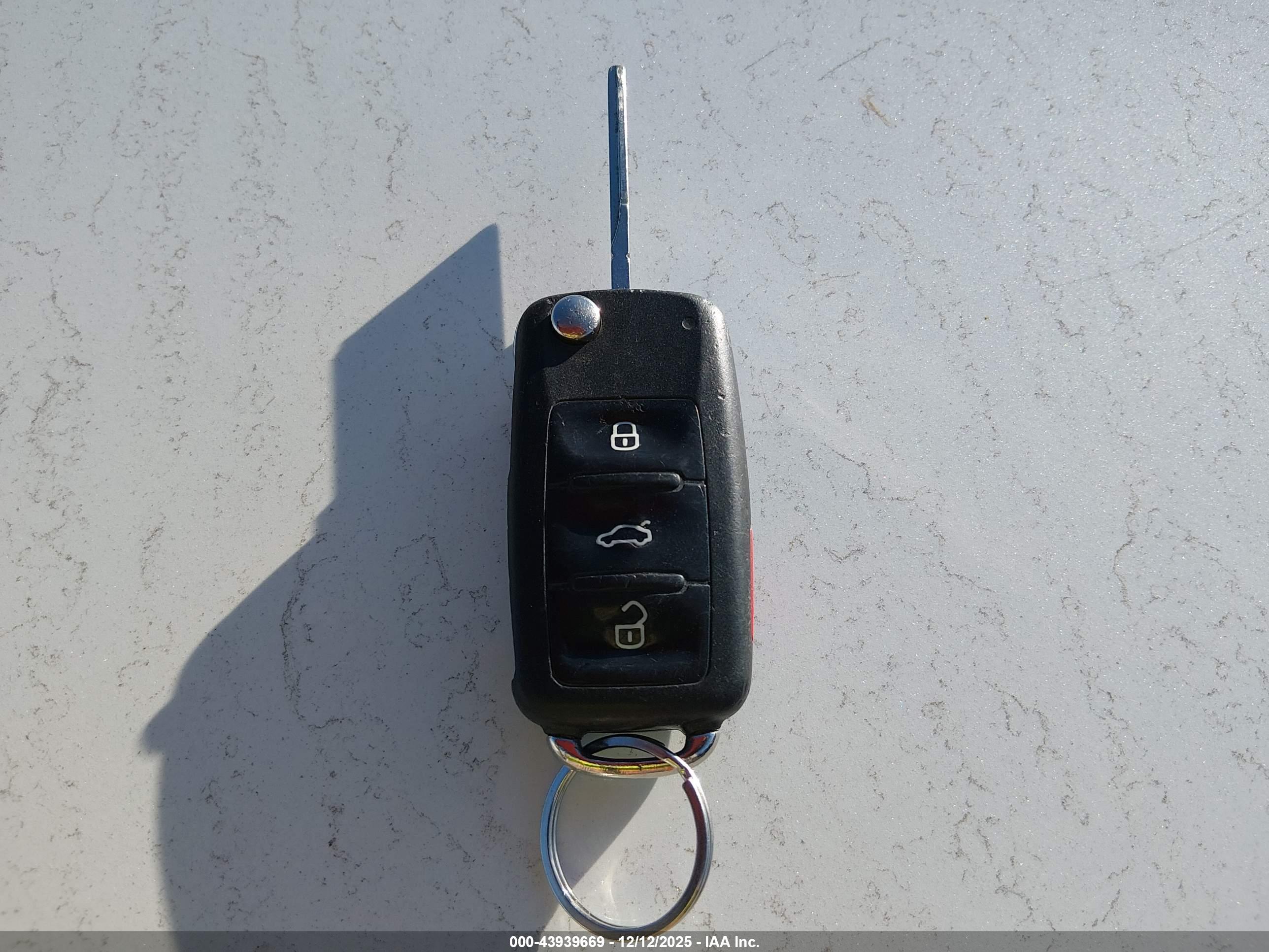 VOLKSWAGEN JETTA image 11