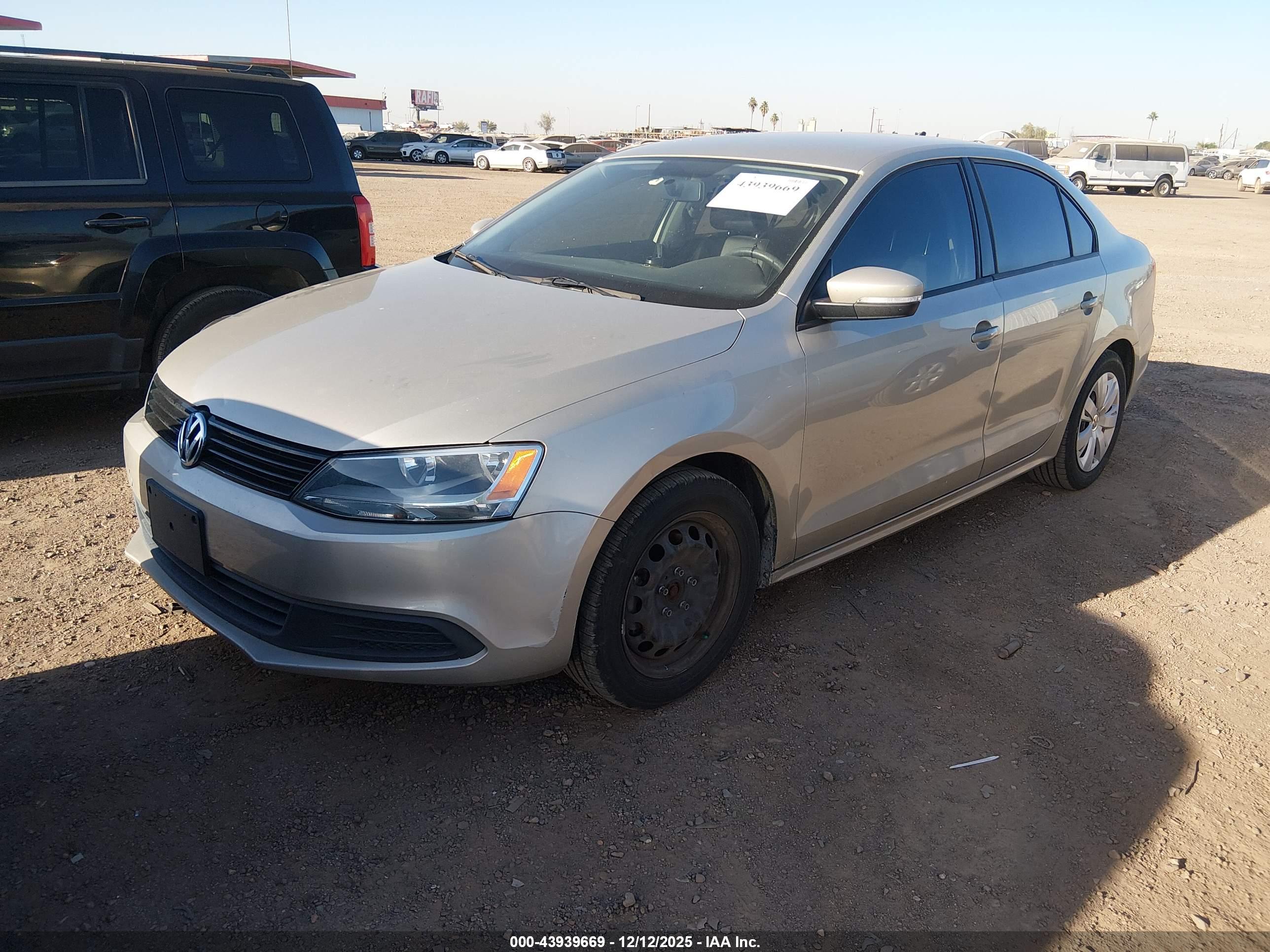 VOLKSWAGEN JETTA image 6
