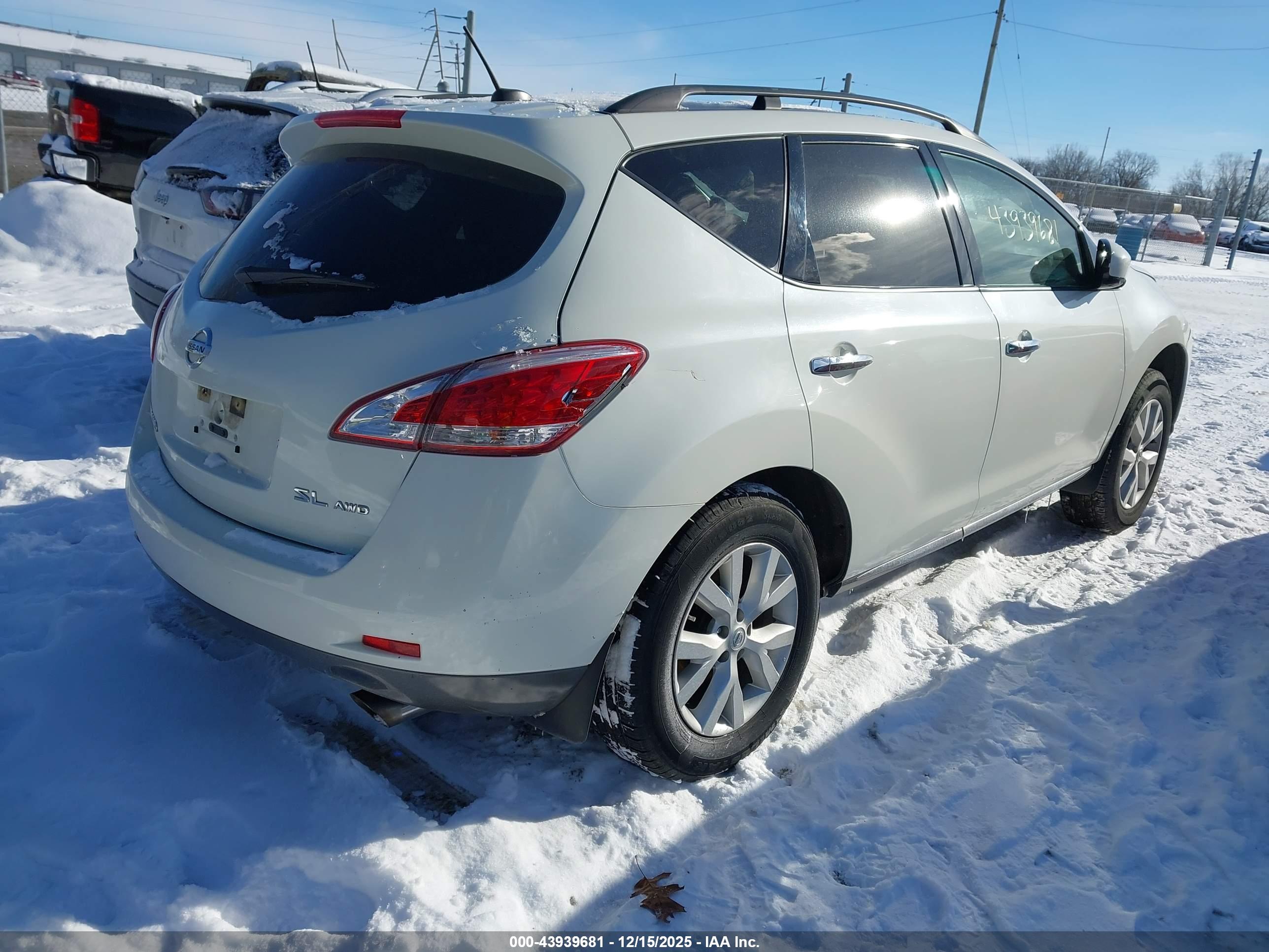 NISSAN MURANO image 4