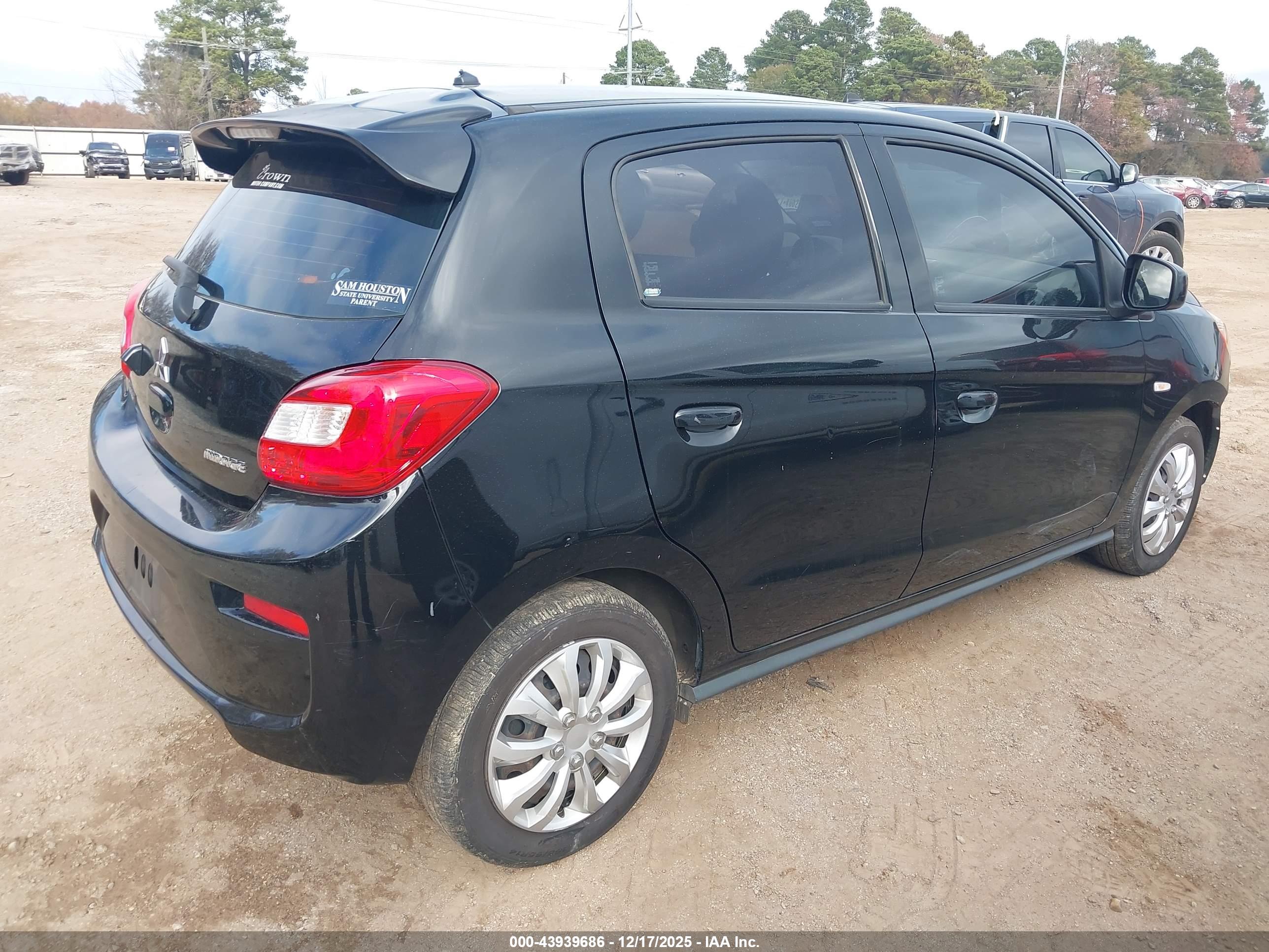 MITSUBISHI MIRAGE image 4