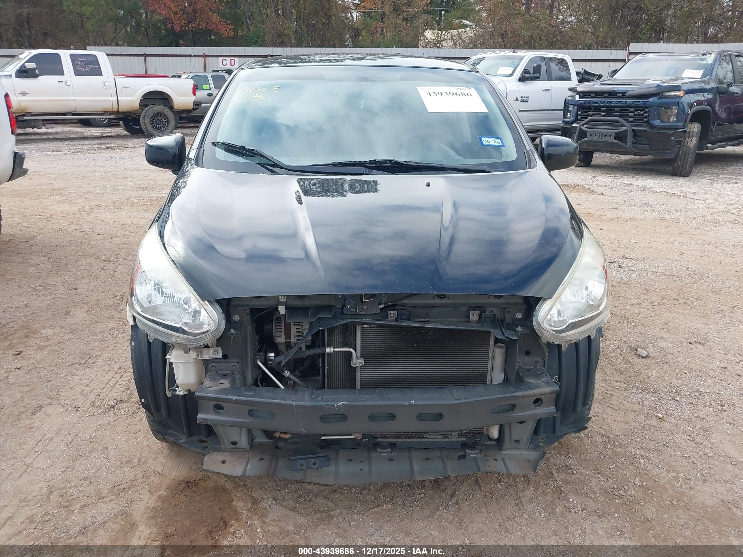 MITSUBISHI MIRAGE image 6